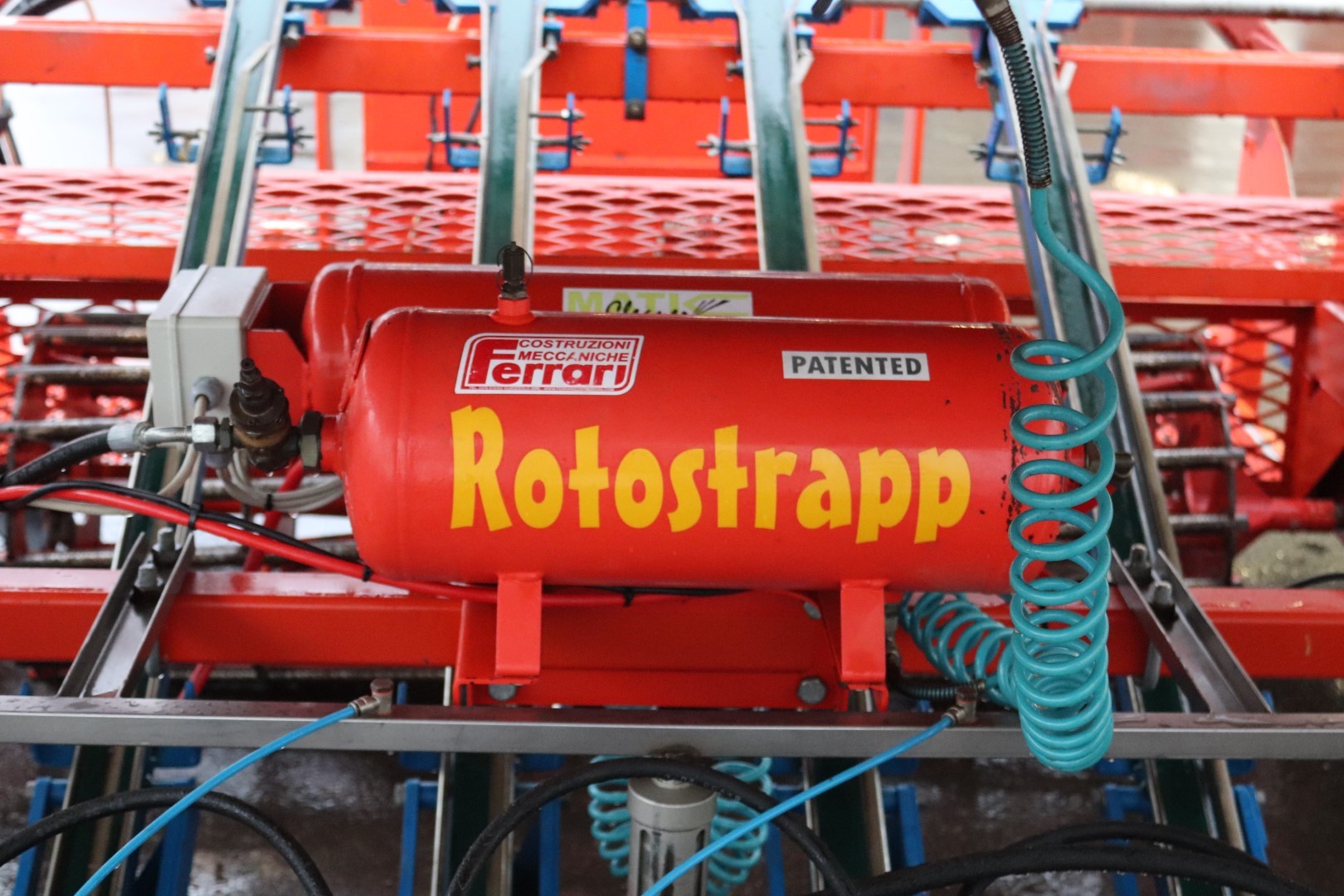 4-������ ����������������� ������ Ferrari Rotostrapp ��� ��������� ������