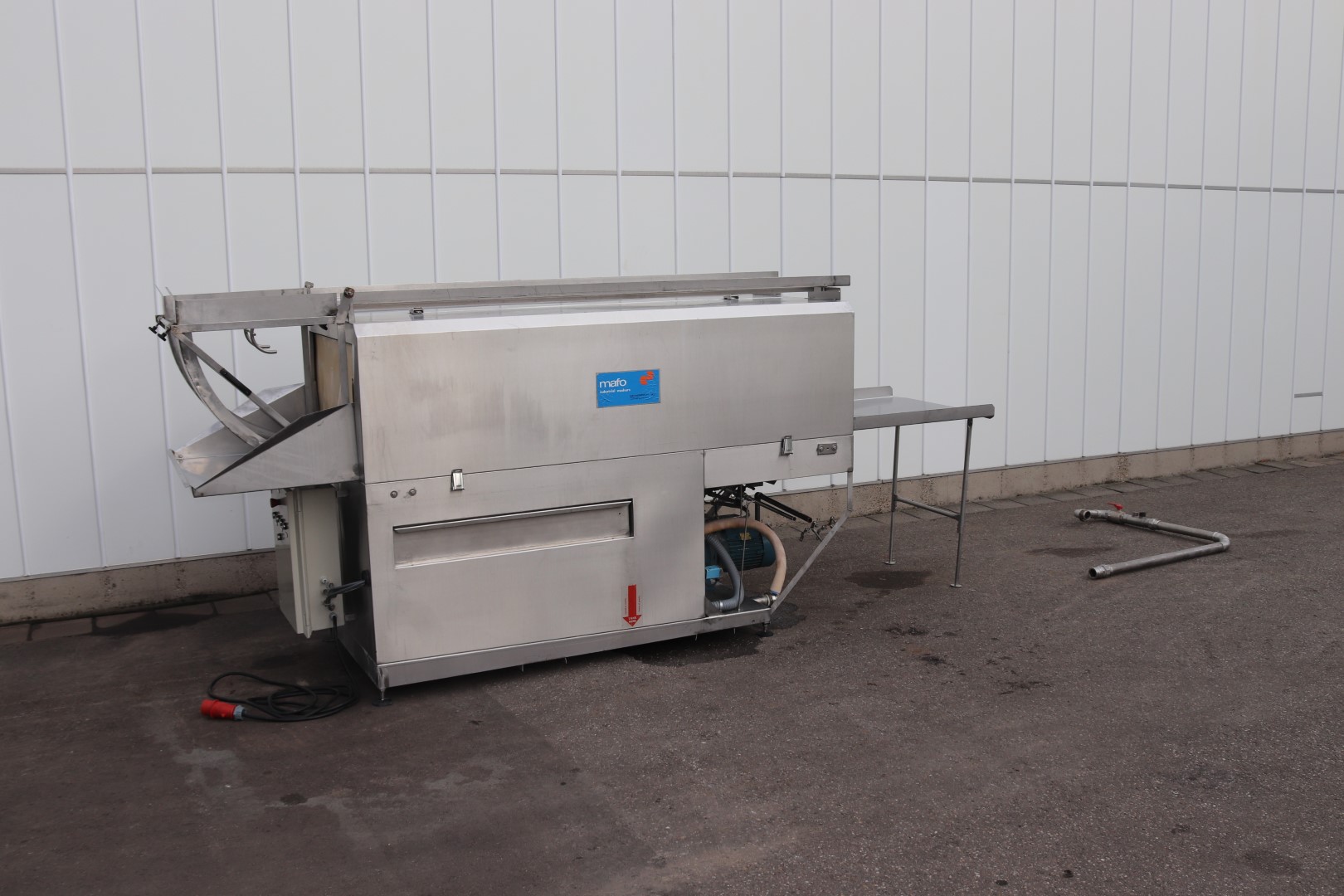 Mafo 230SN industrial tray and cratewasher