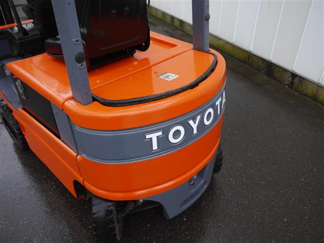 Электрический вилочный погрузчик Toyota FBM16 1,5 тонны