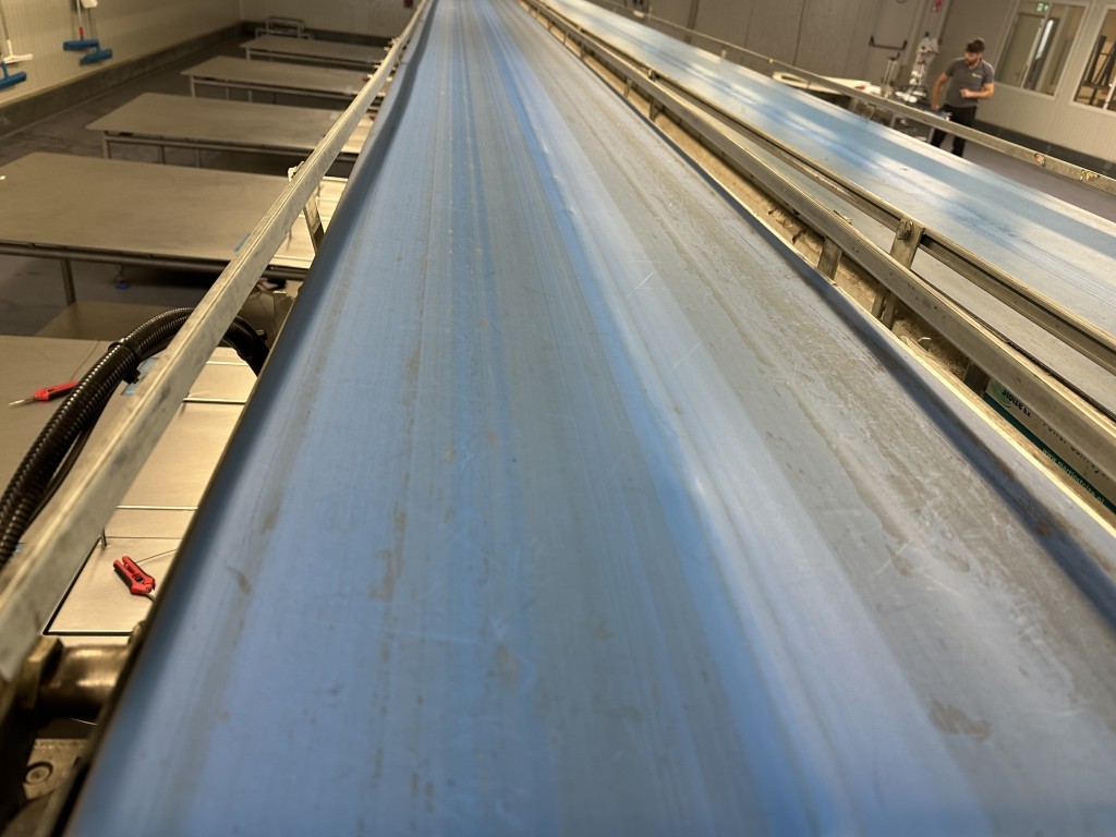 Martin Stolze combi conveyor Производственная и упаковочная линия с 11 рабочими столами Marco с весами