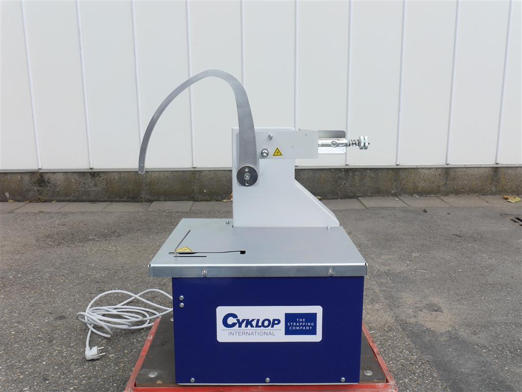 ���������� ������ Cyklop Axro 2 Basic - ���: 2016