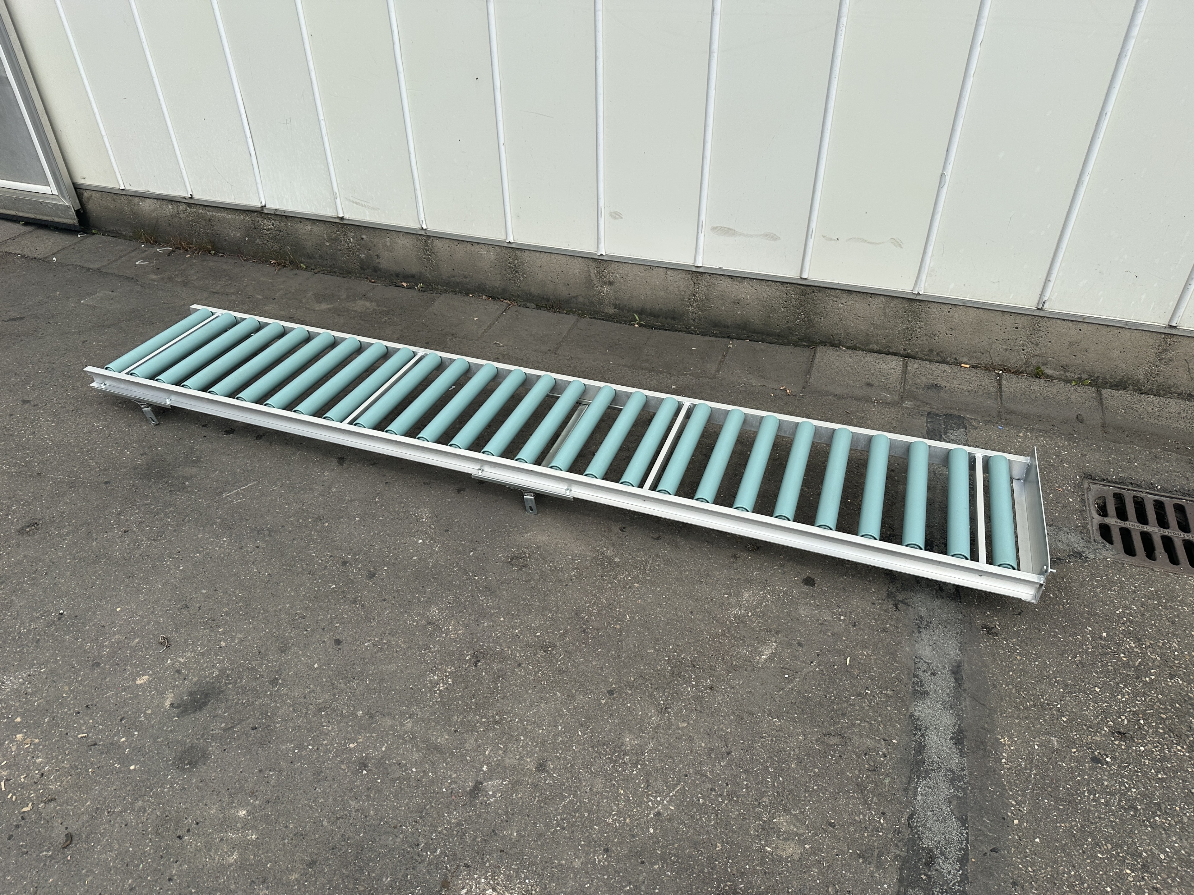 Роликовый конвейер 270 x 45 см