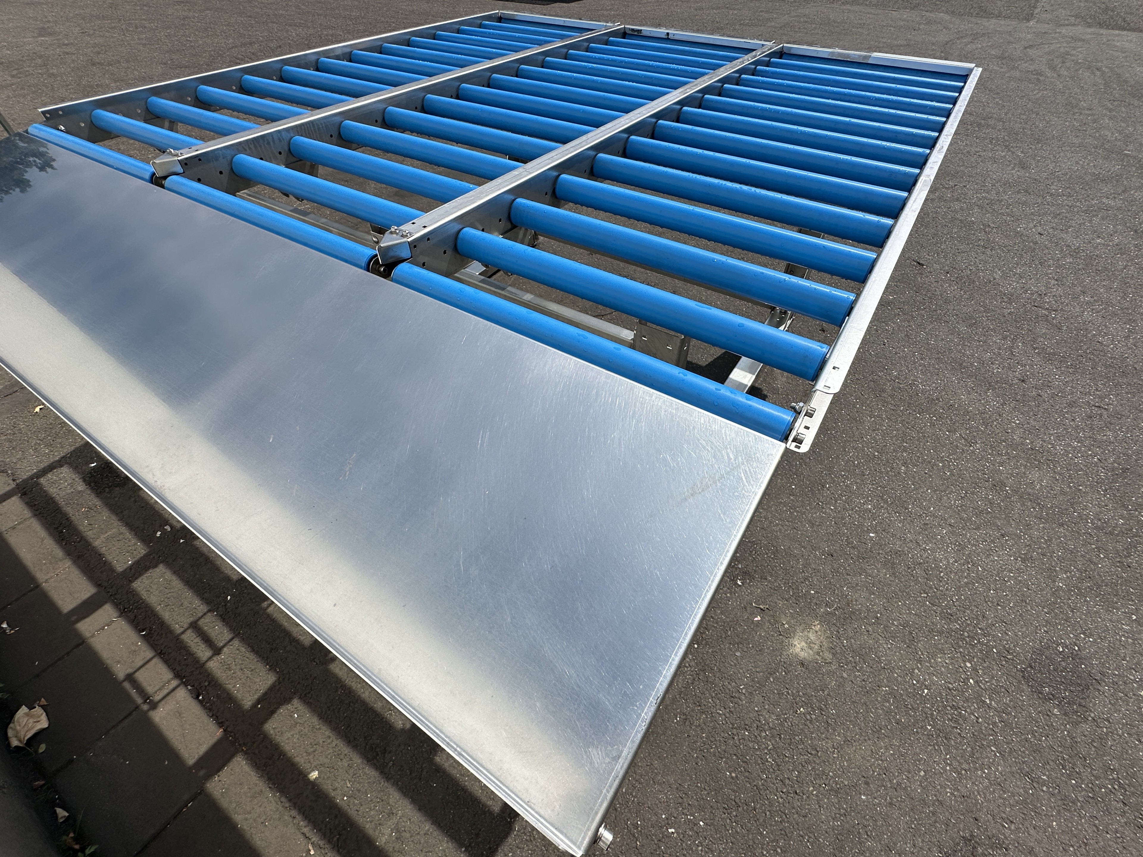 Het Packhuys Производственная и упаковочная линия 3 роликовых конвейера 200 x 62 см + стол 40 см
