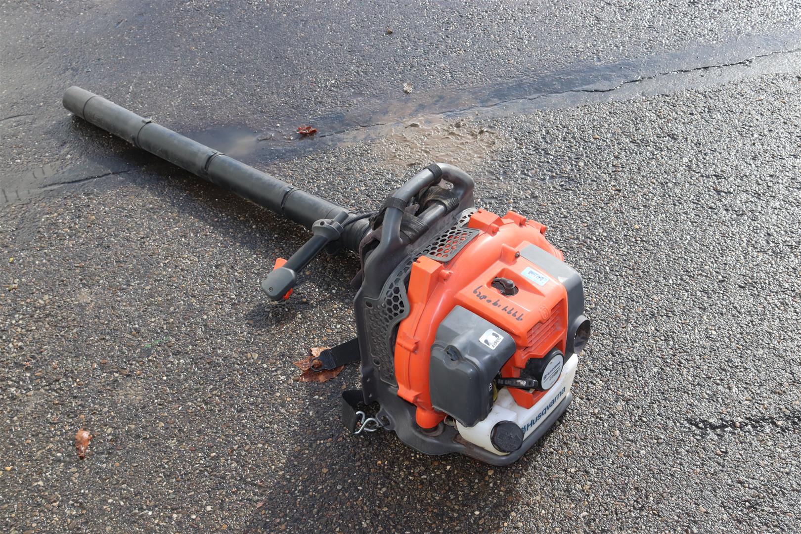 Воздуходувка Husqvarna 350BT