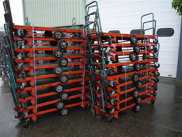 Тележки для сбора урожая Berg Hortimove