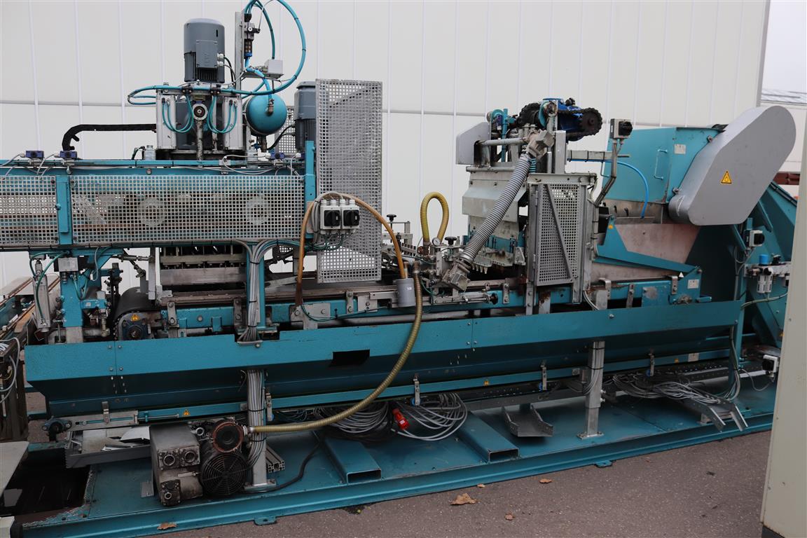 Visser Block-O-Matic soilblocking system