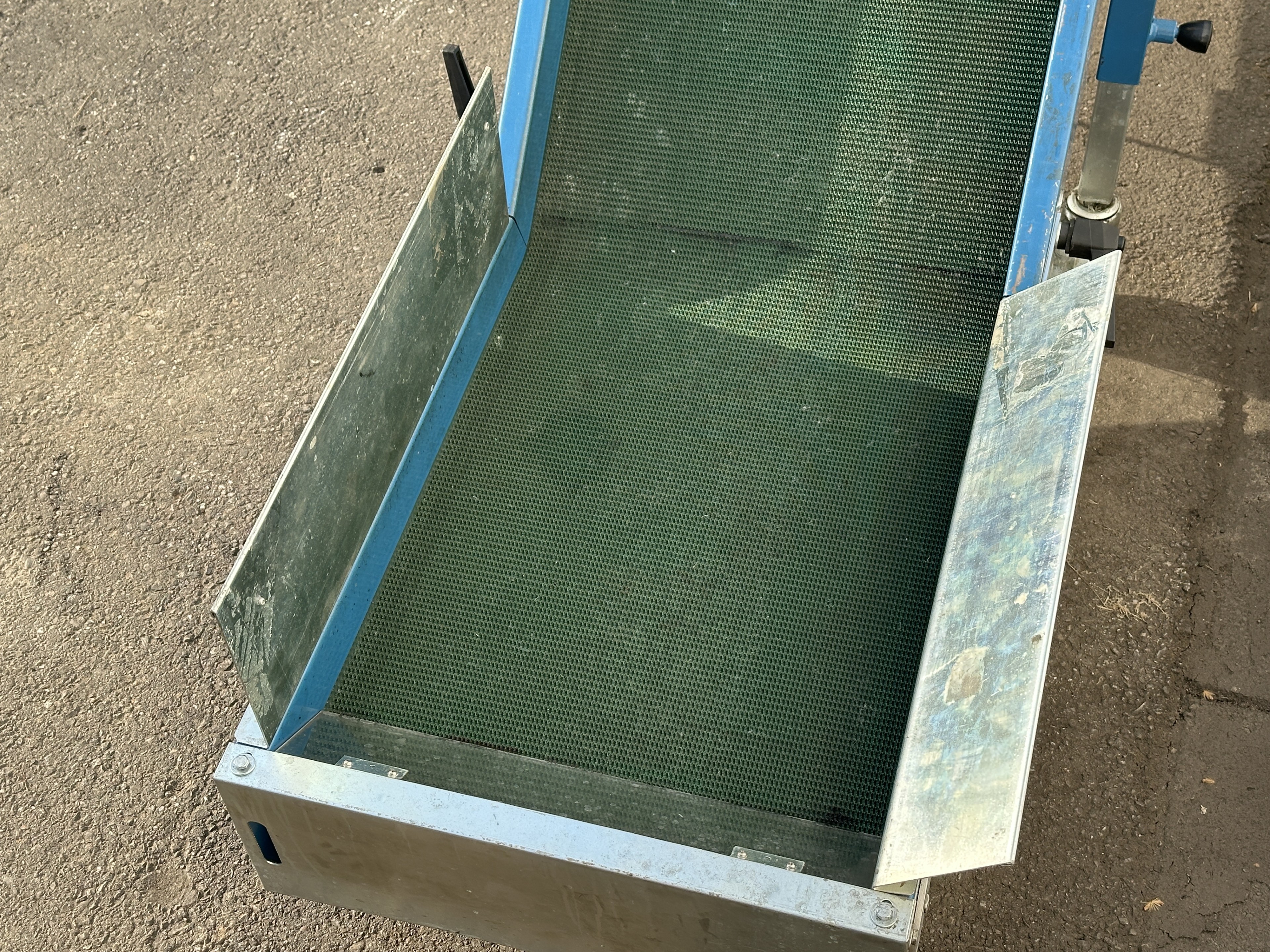 MASS NDS3 Элеваторный конвейер 270 x 45 см