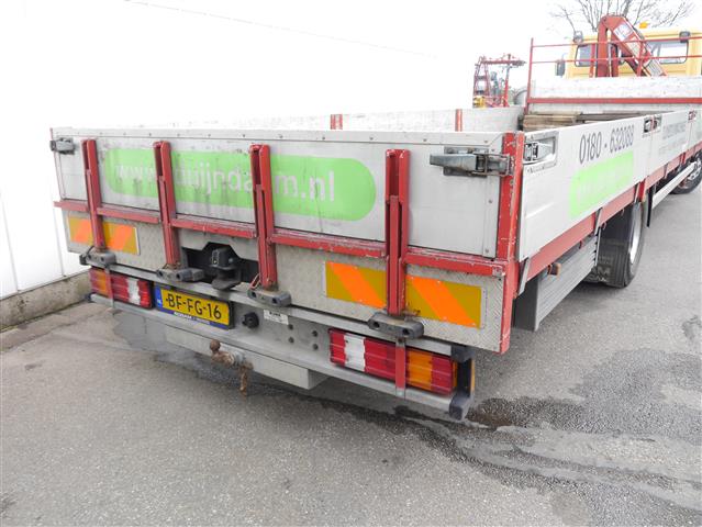 Mercedes Benz 1317 L открытый Грузовик с краном