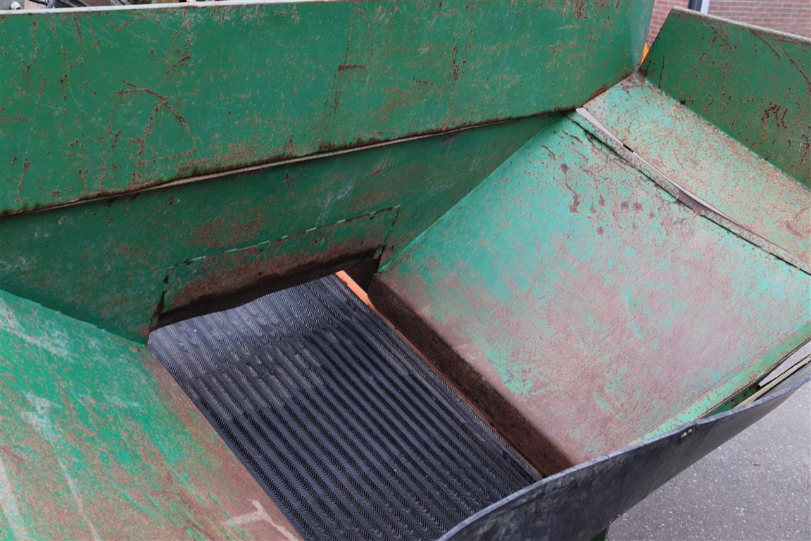 Visser Hopper с webconveyor