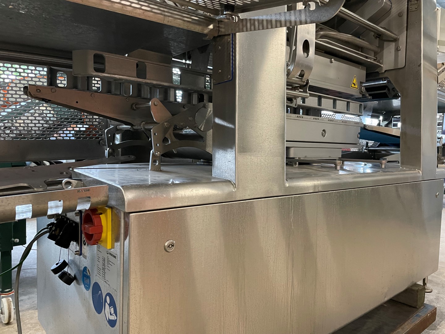 Multivac T700 top sealing machine