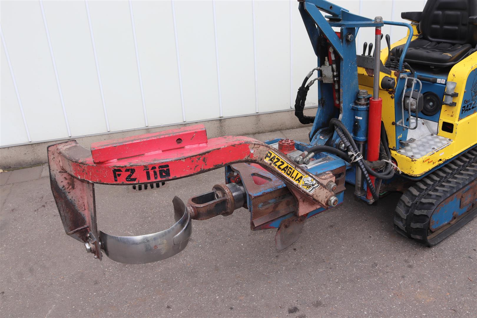 �������� ����������� Pazzaglia FZ-110 AV