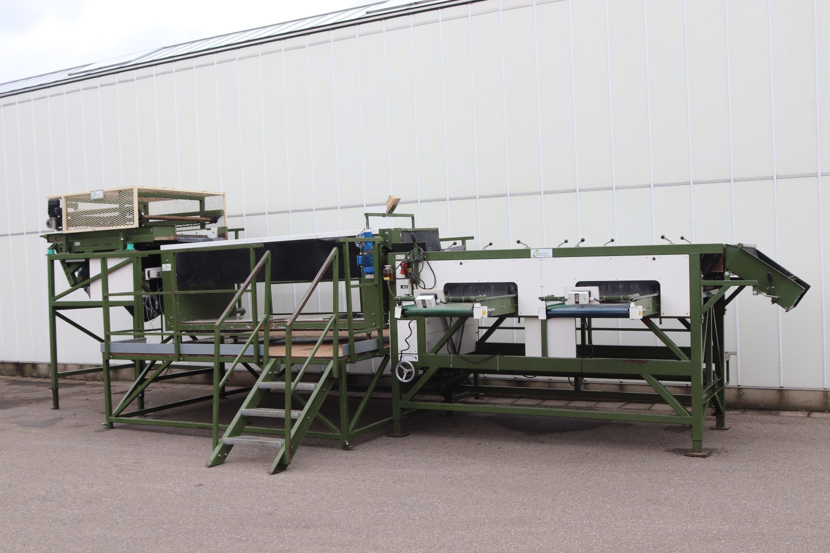 Schouten sorting line for brussel sprouts
