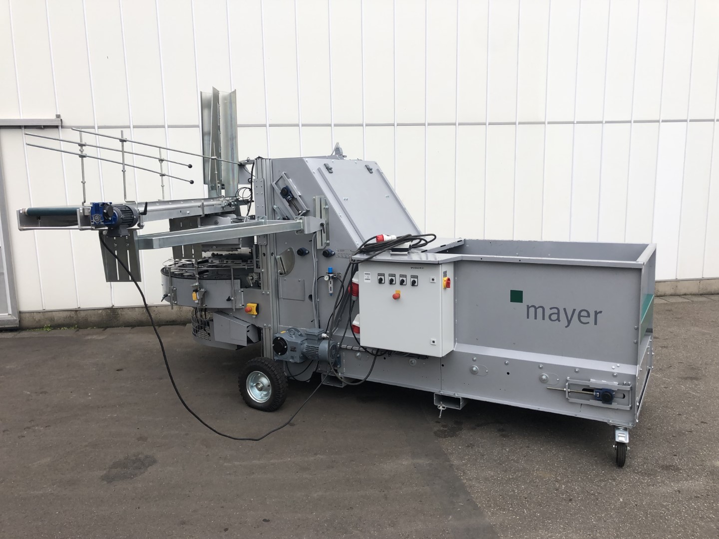 Горшечная машина Mayer 2400