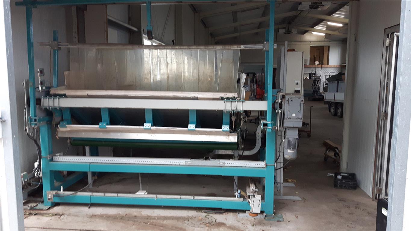 �������� Berg 825 �� x 215 ��
