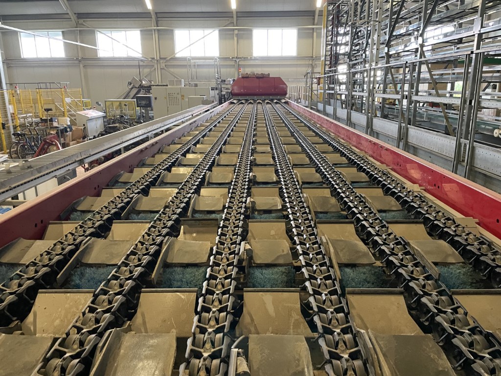 Aweta Rollerstar 6-35 Машинa для сортировки томатов в комплекте с 2 паллетайзерами и буфером для коробок