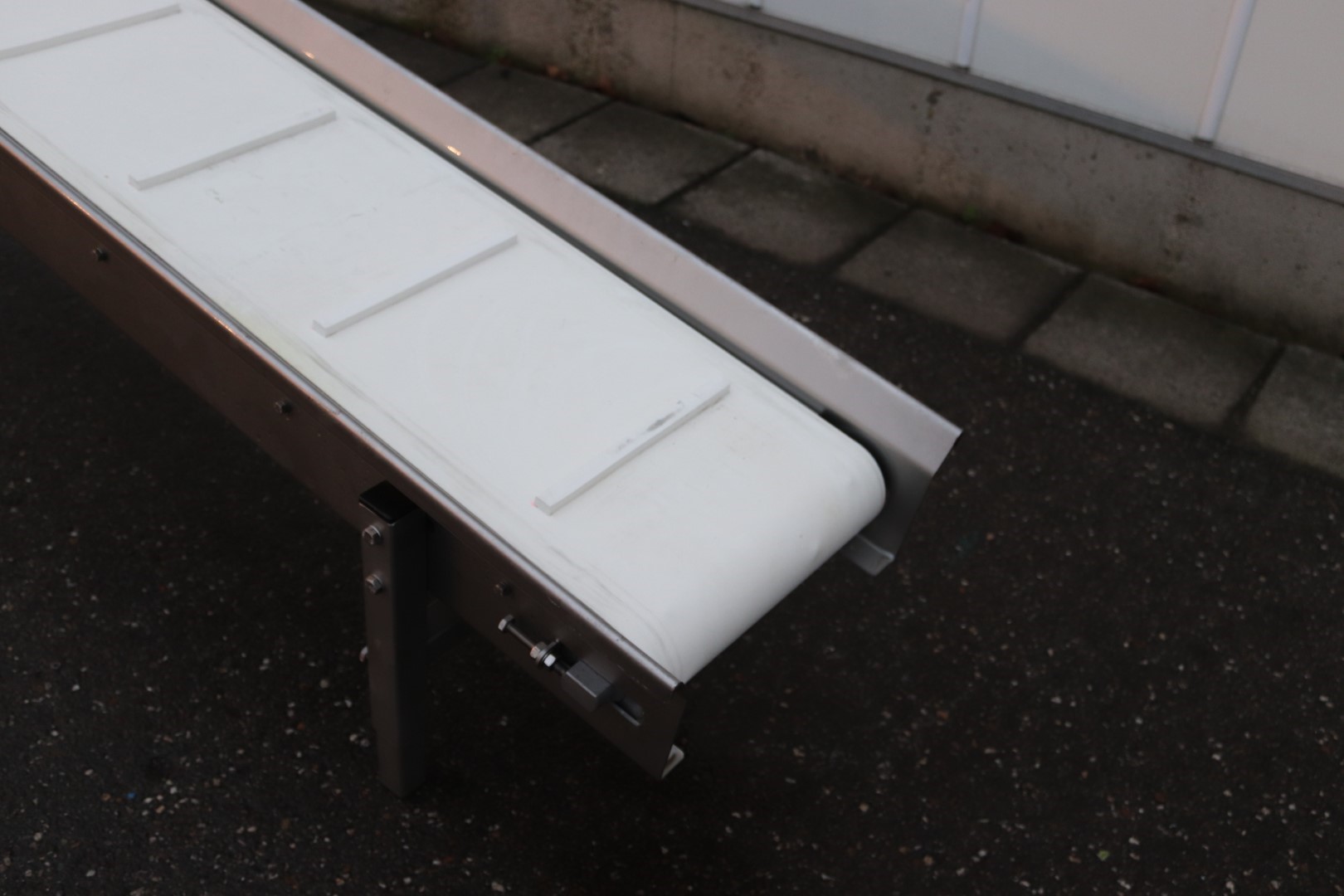 Bouwpaco stainless steel conveyor /elevator 265 x 30 cm