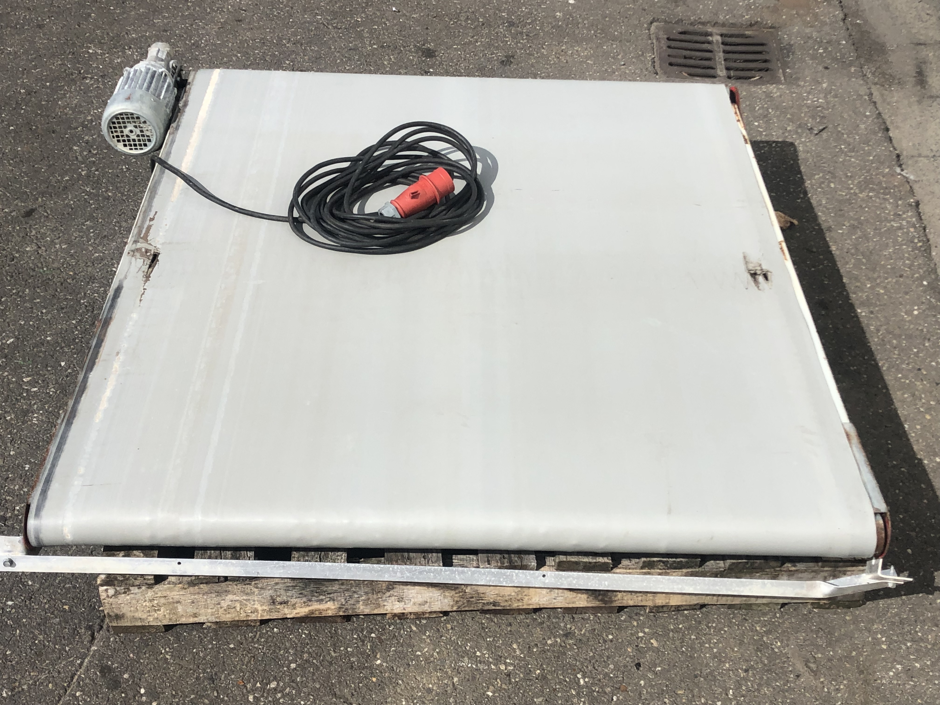 ������� �������� BTM 100 x 100 ��