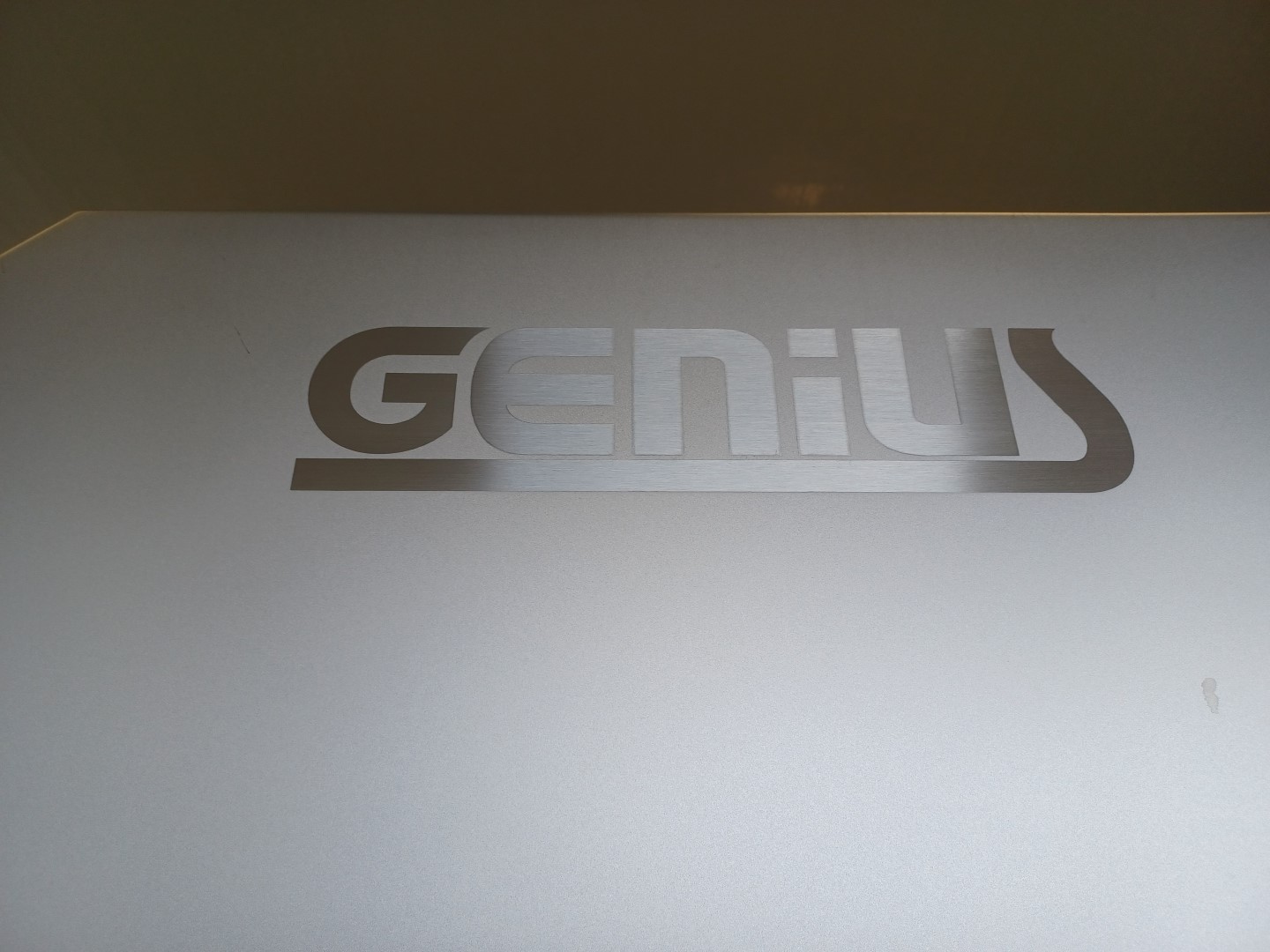 ���������� ������� Tomra Genius ��� ��������� ��� �� ��������