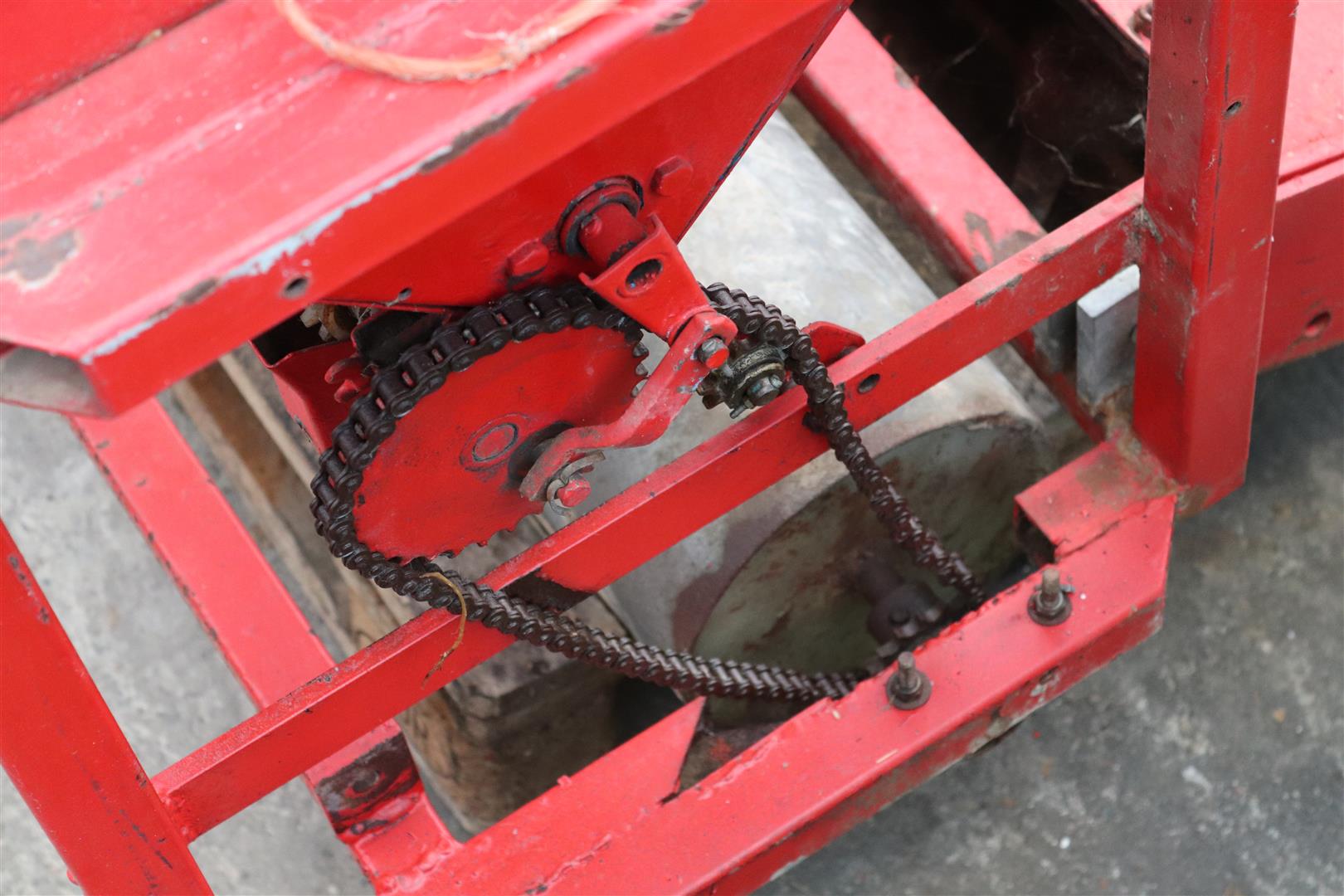 ����������� ������ Lely 135 �� � �������