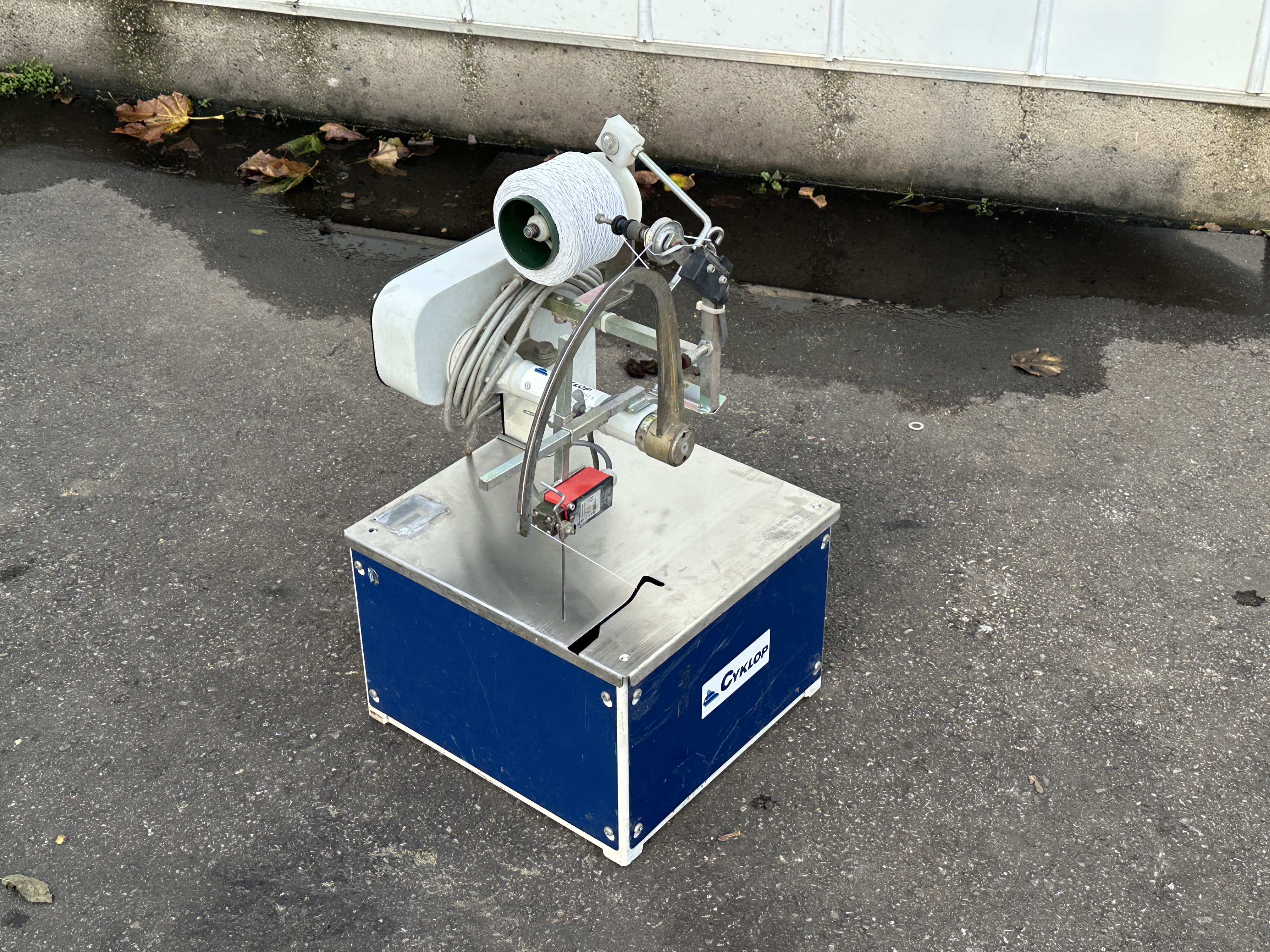 Cyklop Axro Mini TS R Переплетная машина