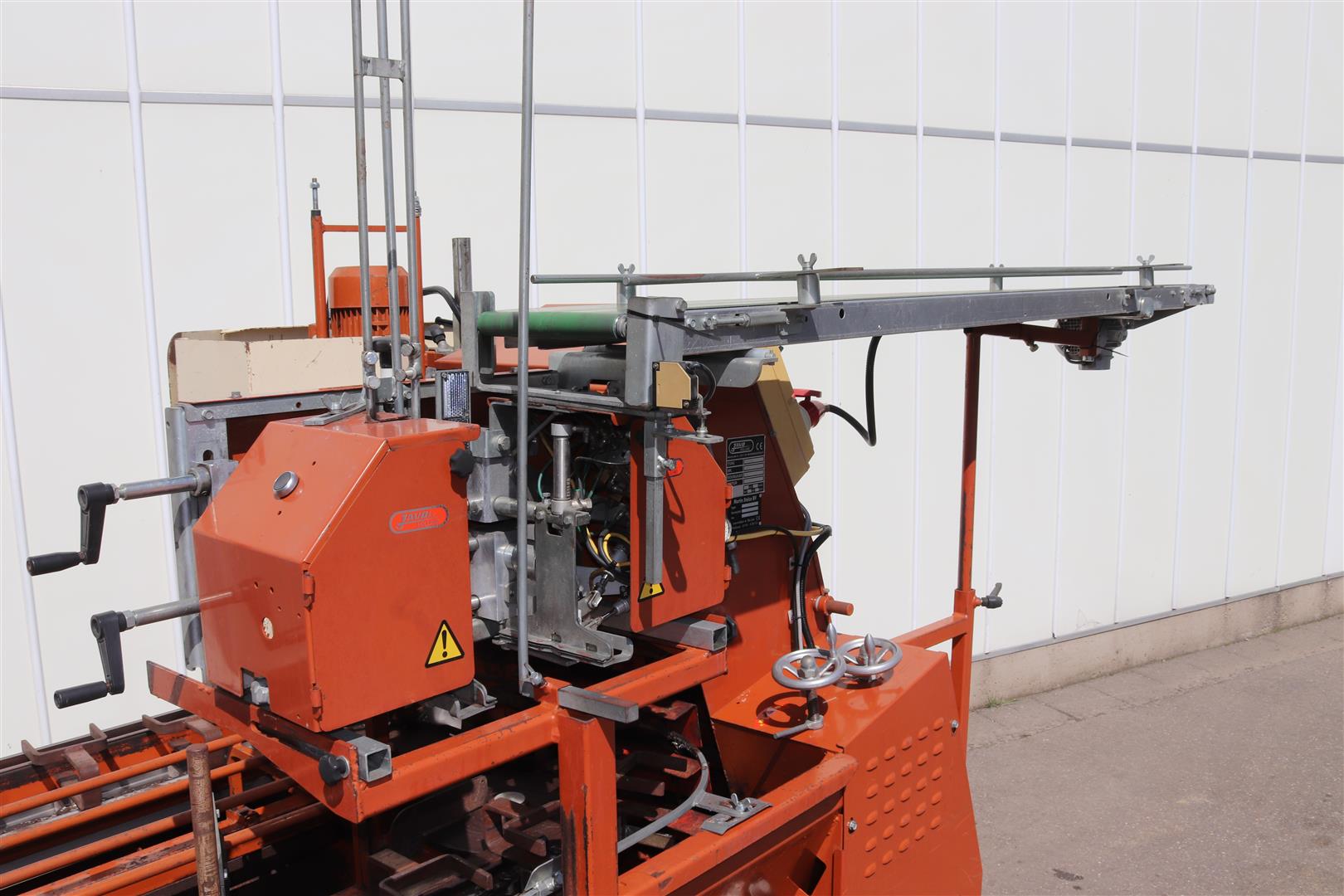 Javo standaard potting machine with pneumatic potdispenser
