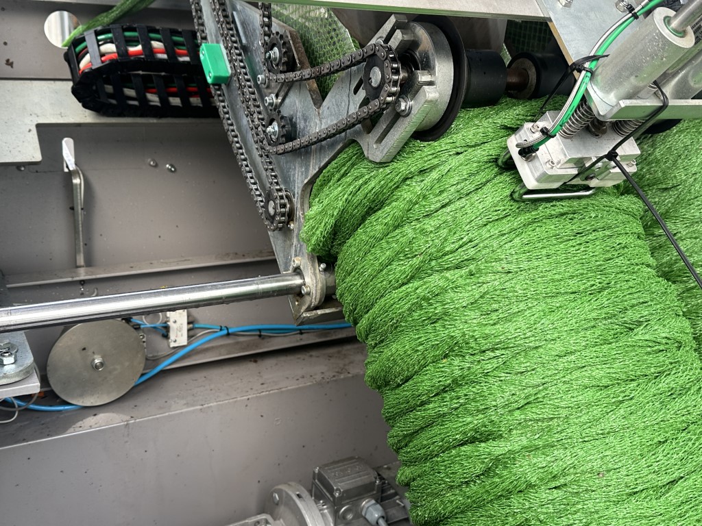 Giro CA-10 ������ ��� �������� � ����� � �������������� ���������