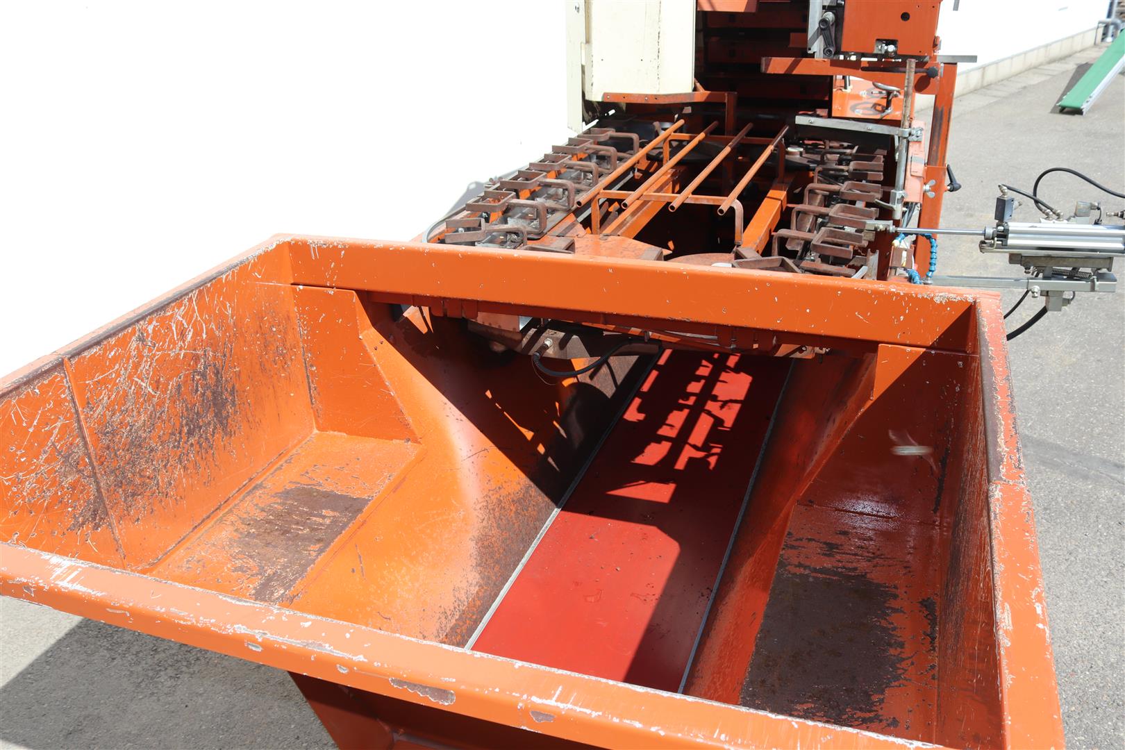 Javo standaard potting machine with pneumatic potdispenser