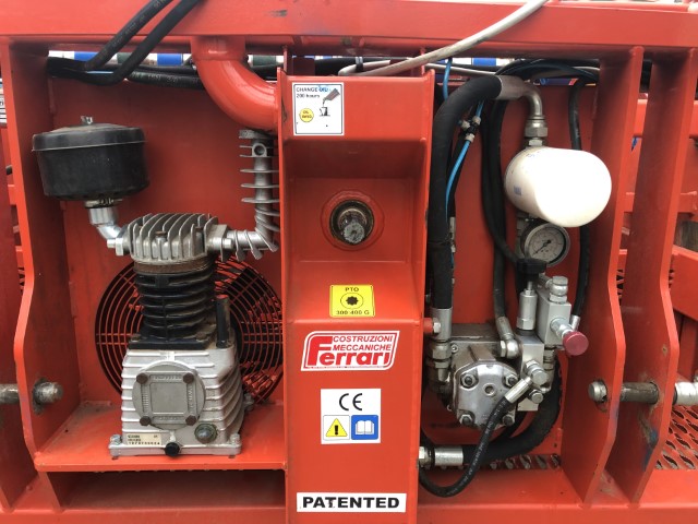 4-������ ����������������� ������ Ferrari Rotostrapp ��� ��������� ������