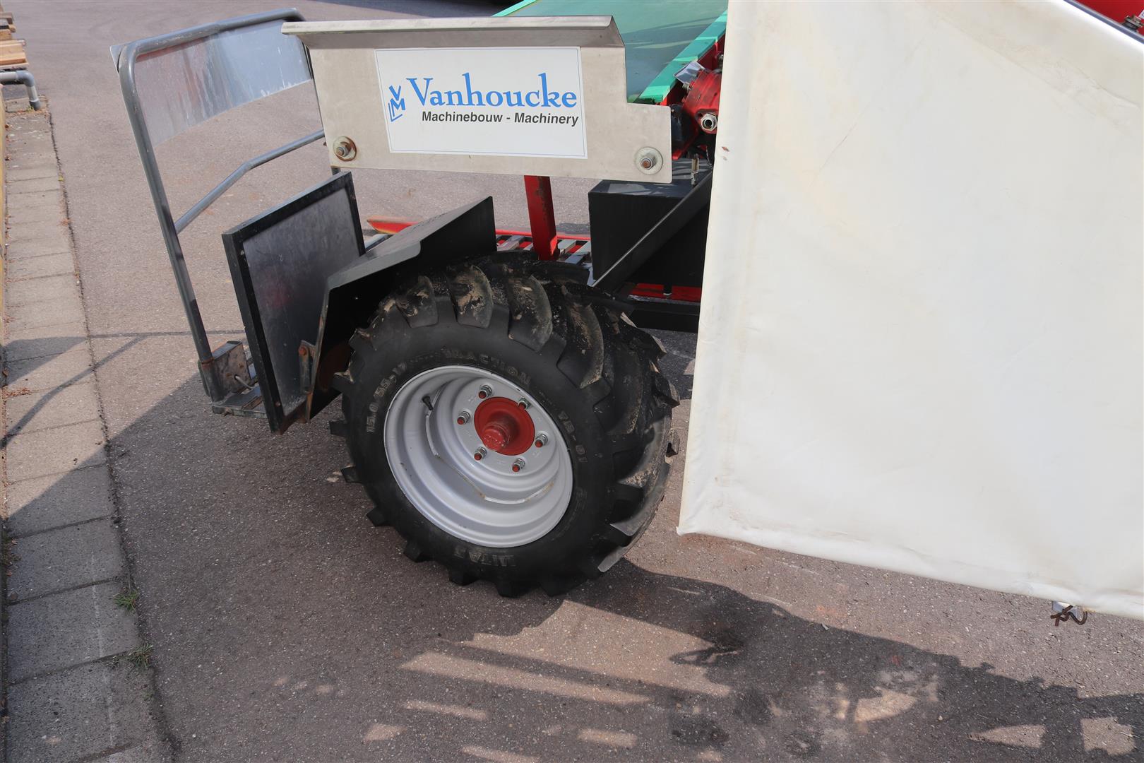 VanHoucke leek harvester topbeltlifter