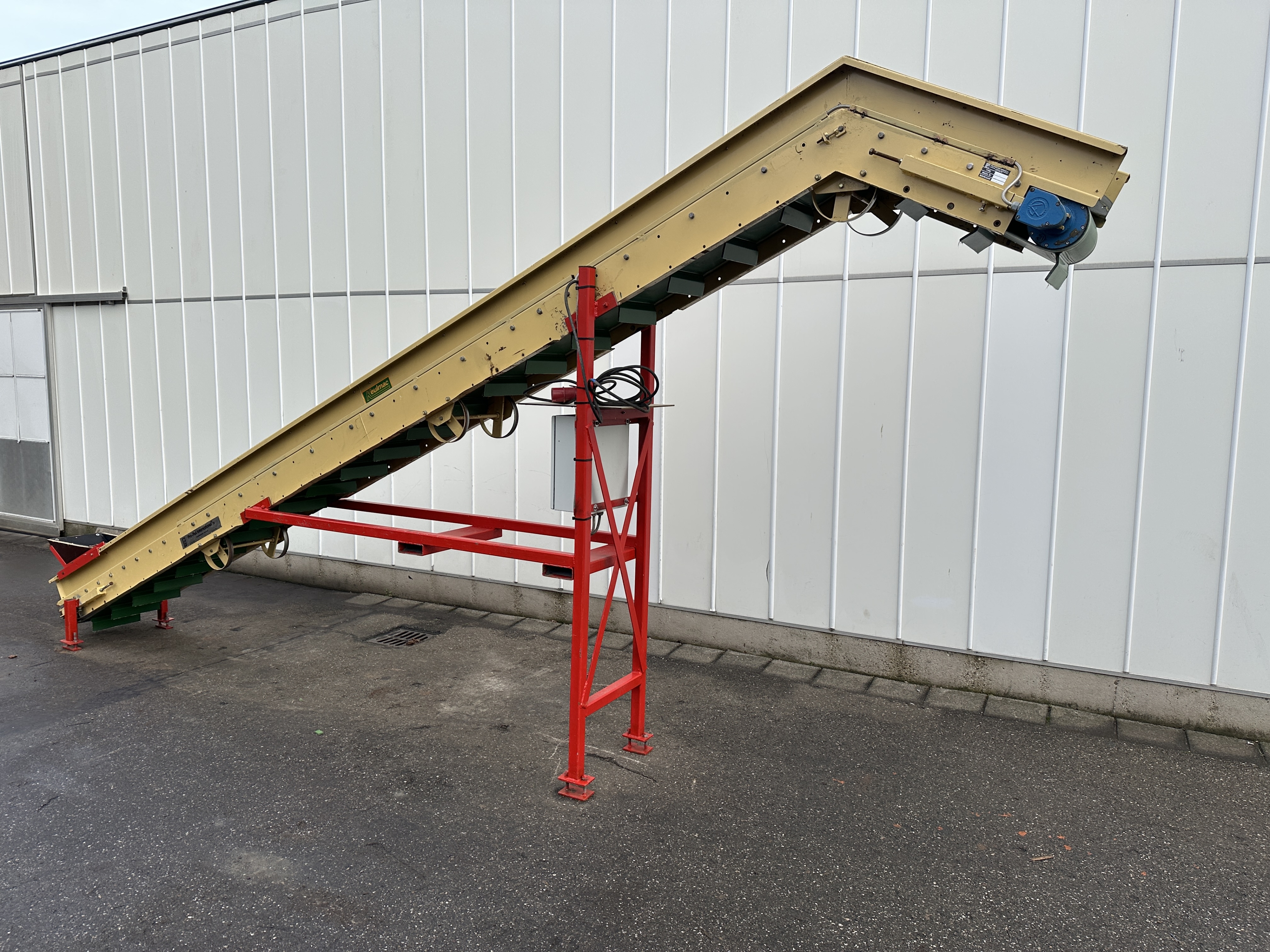 Propak EL400 Элеваторный конвейер с изломом