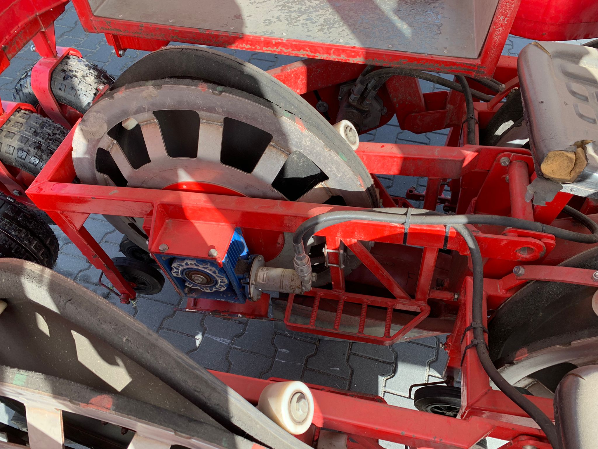 Elco ������ ��� ������� � ����� 4 ���� � �������