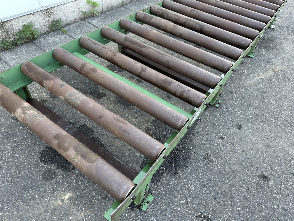 Роликовый конвейер 300 х 90 см