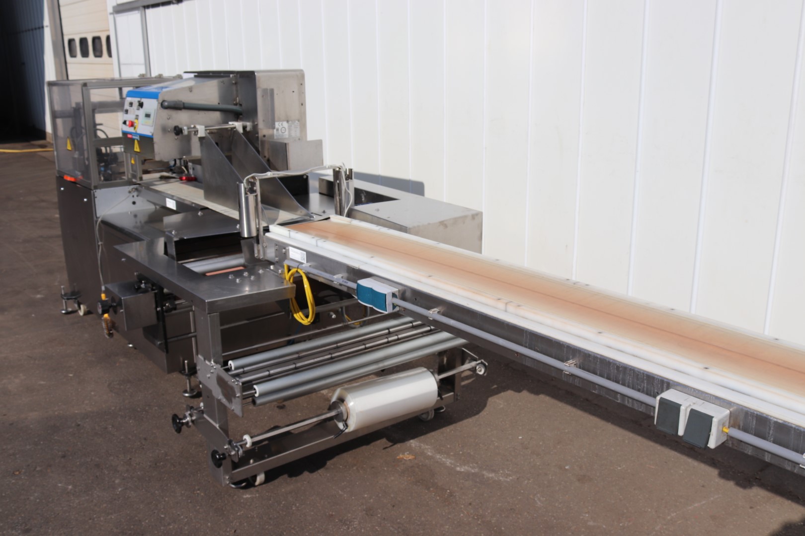 Ulma PV-350 LS-HIX flowpacker � ����������� ������
