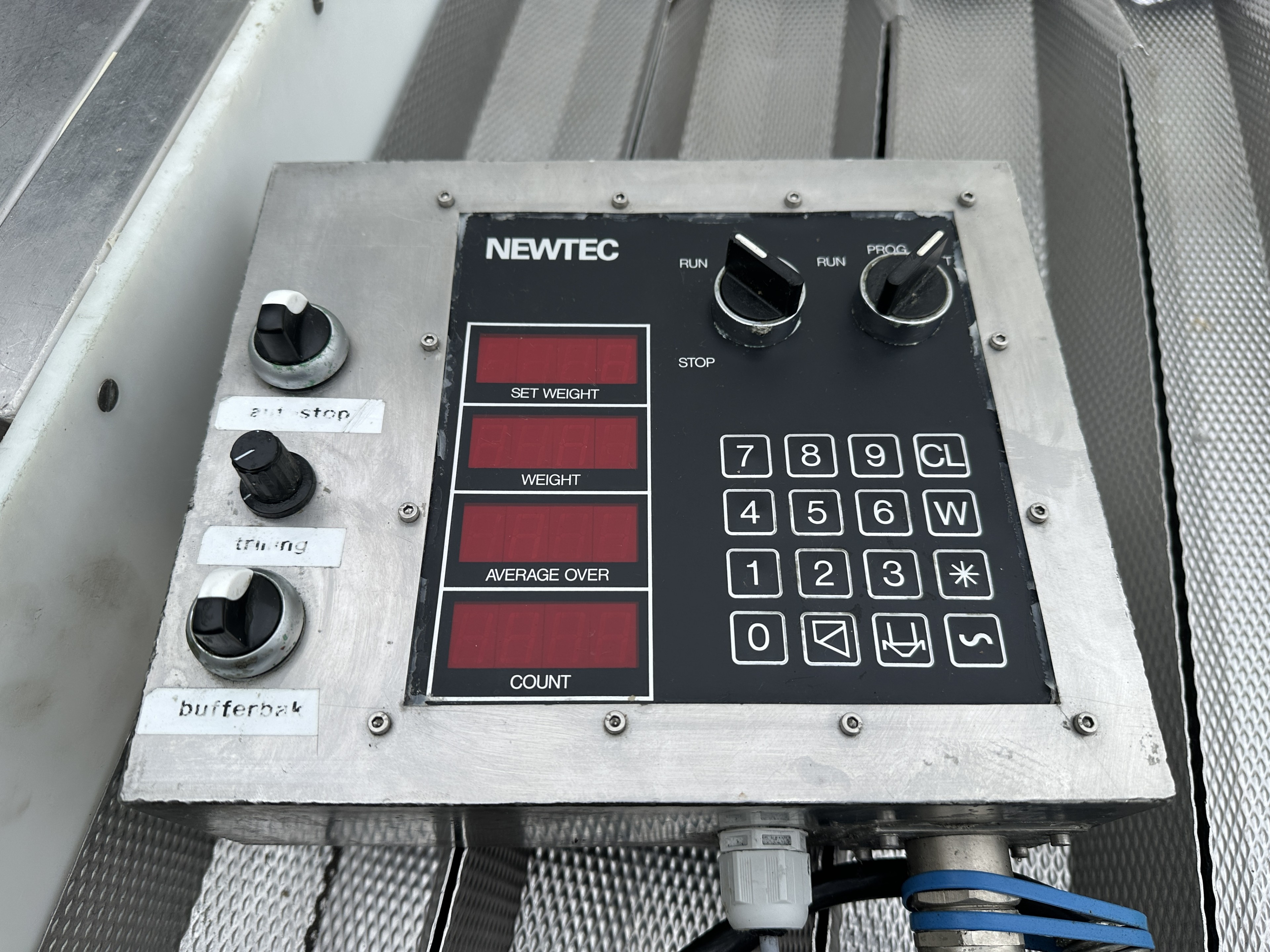 Newtec 2009PC Весовой дозатор 9 голов