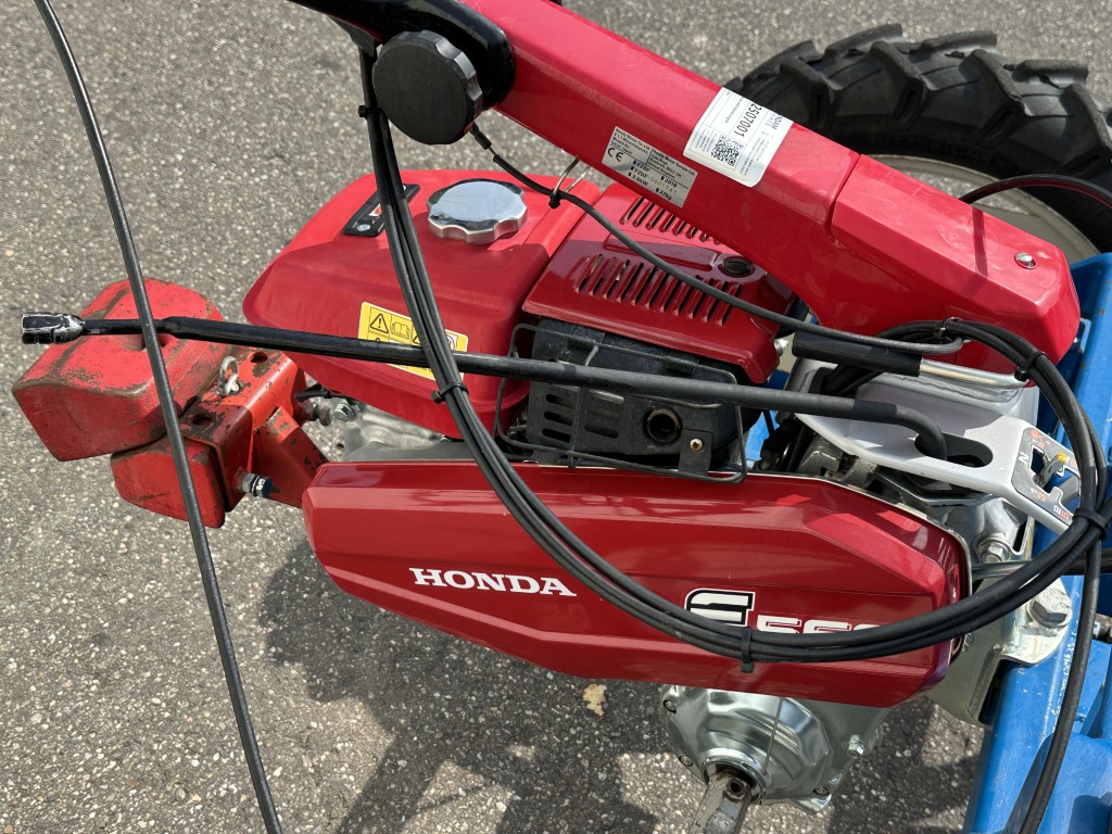 Hak Пропашной культиватор с двигателем Honda