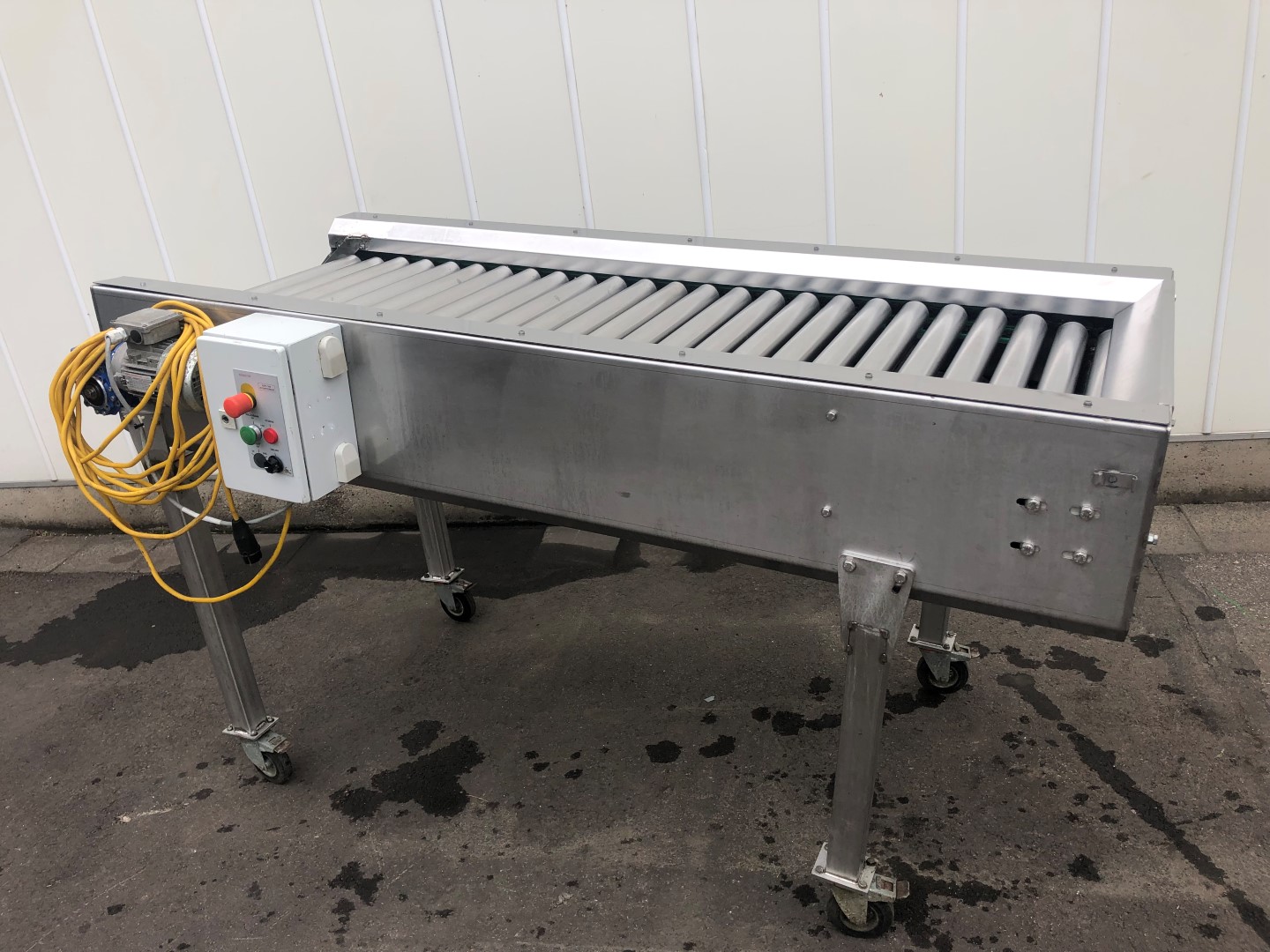 Роликовый инспекционный конвейер из нержавеющей стали 190 x 60 см
