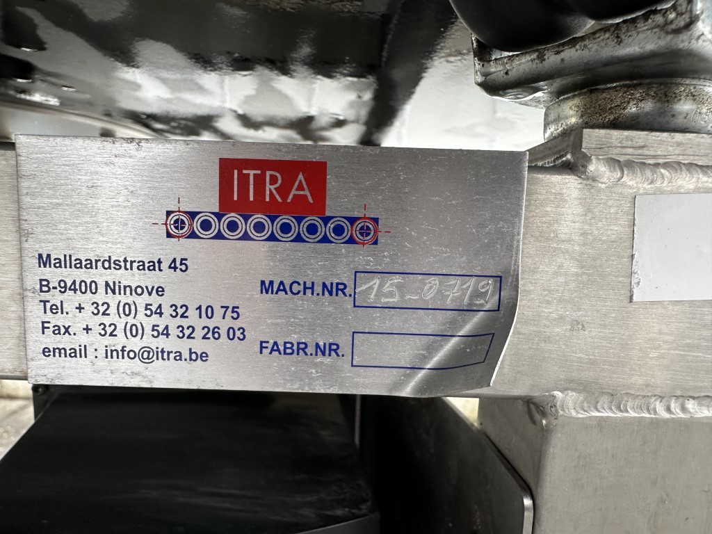 Itra Поворотные столы 150 см из нержавеющей стали с Trespa Top