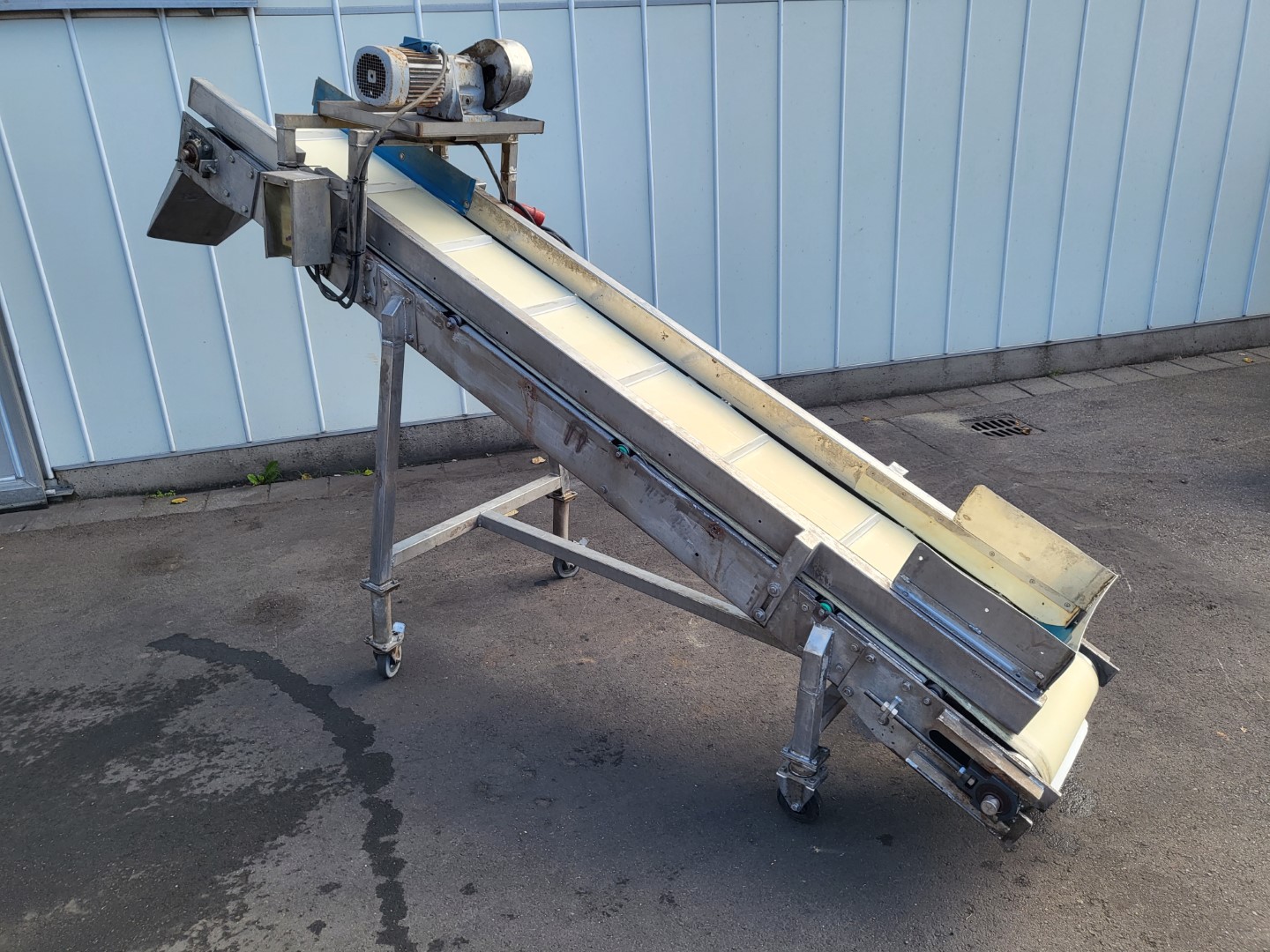 Лифт из нержавеющей стали 320 х 50 см