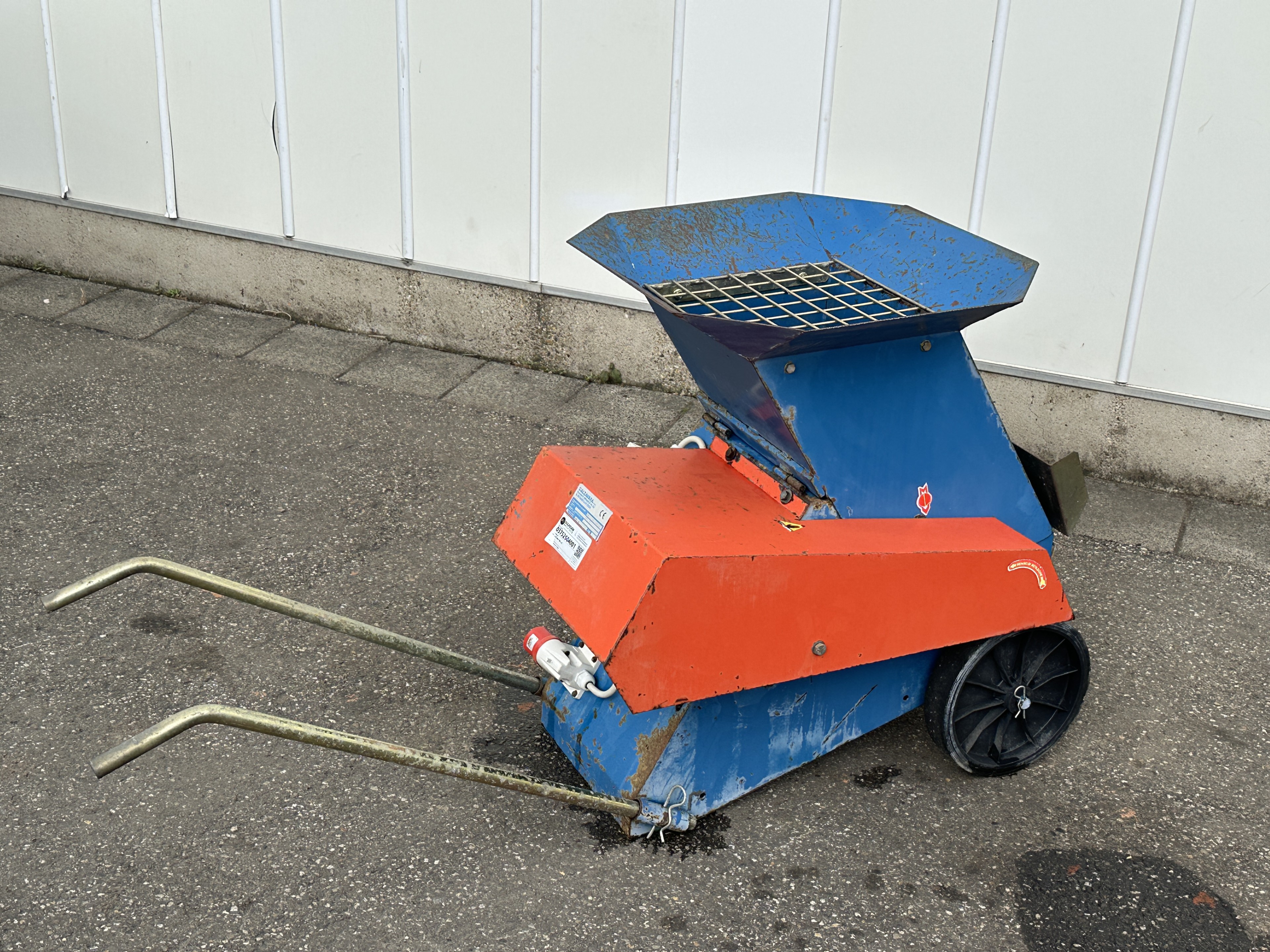 Calzavara P8 �������������� �������������/������������ �����