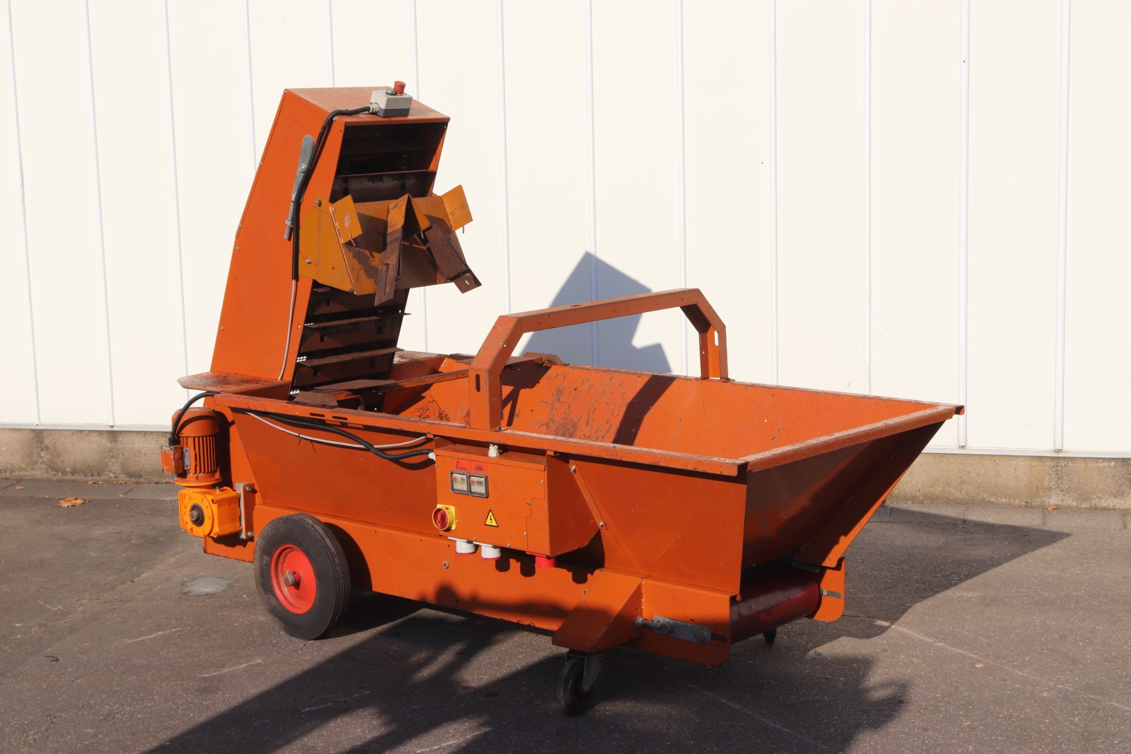 Javo Combi potting machine for big pots