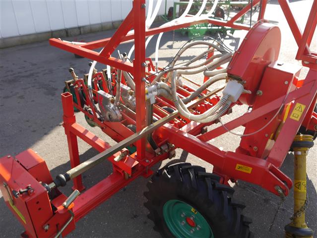 Accord Kverneland Miniair Супер Пневматическая сеялка 5 рядов