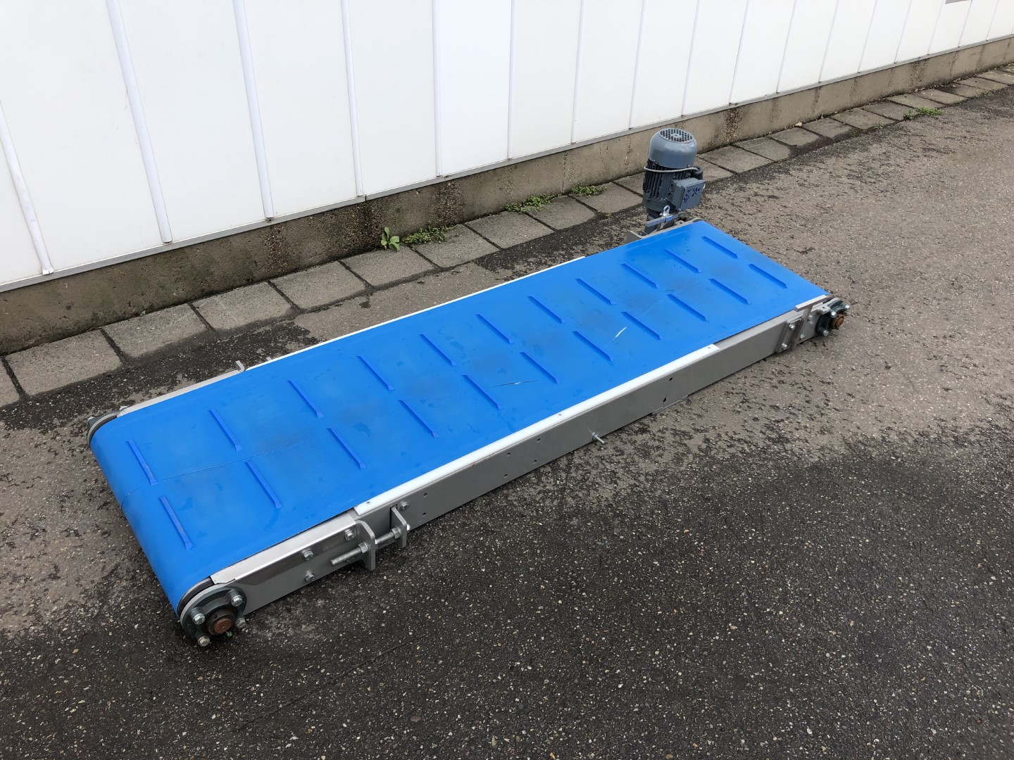 Конвейер из нержавеющей стали 225 x 58 см