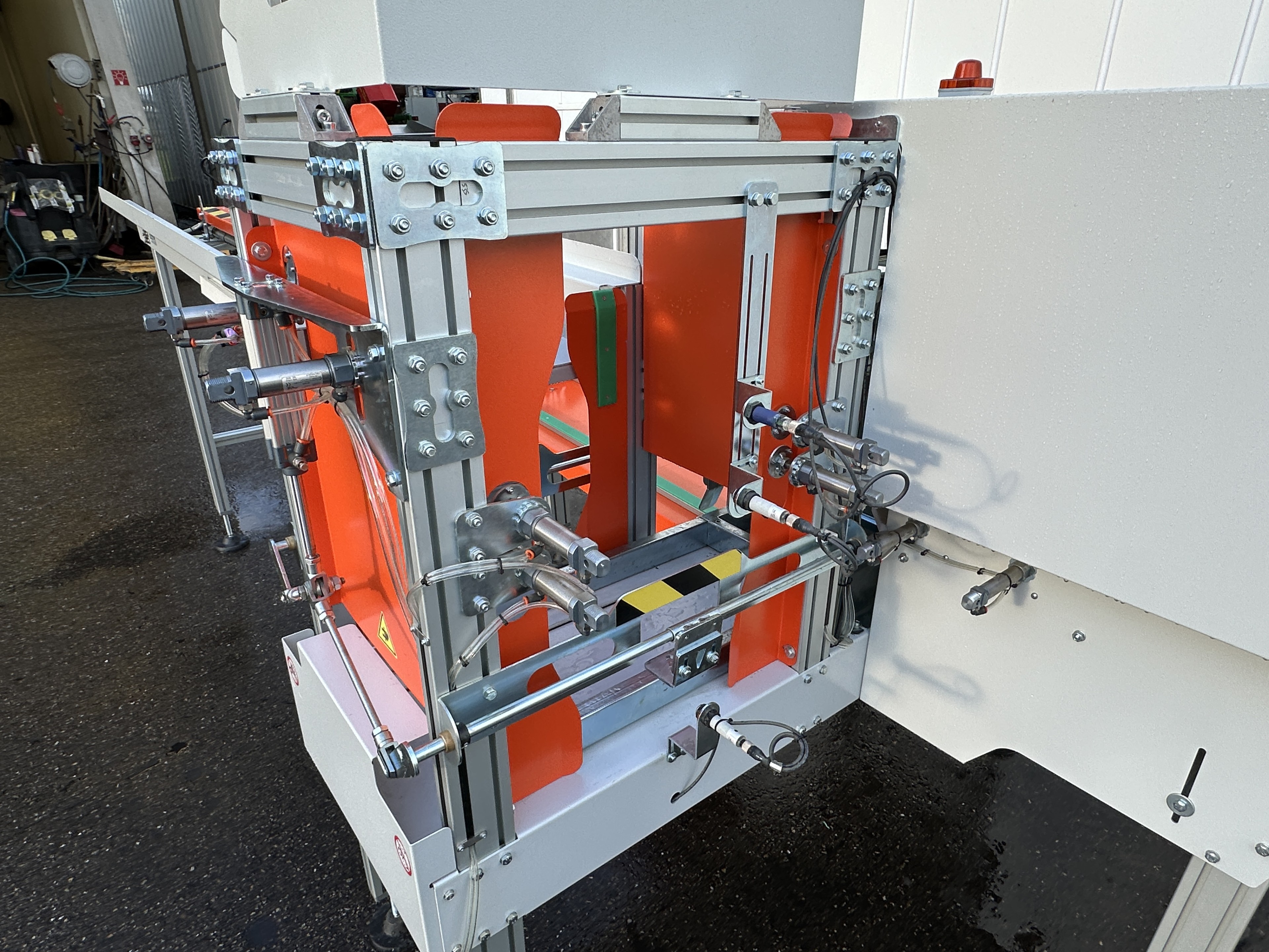 Rev Packaging Solutions Rooster ��������� ������