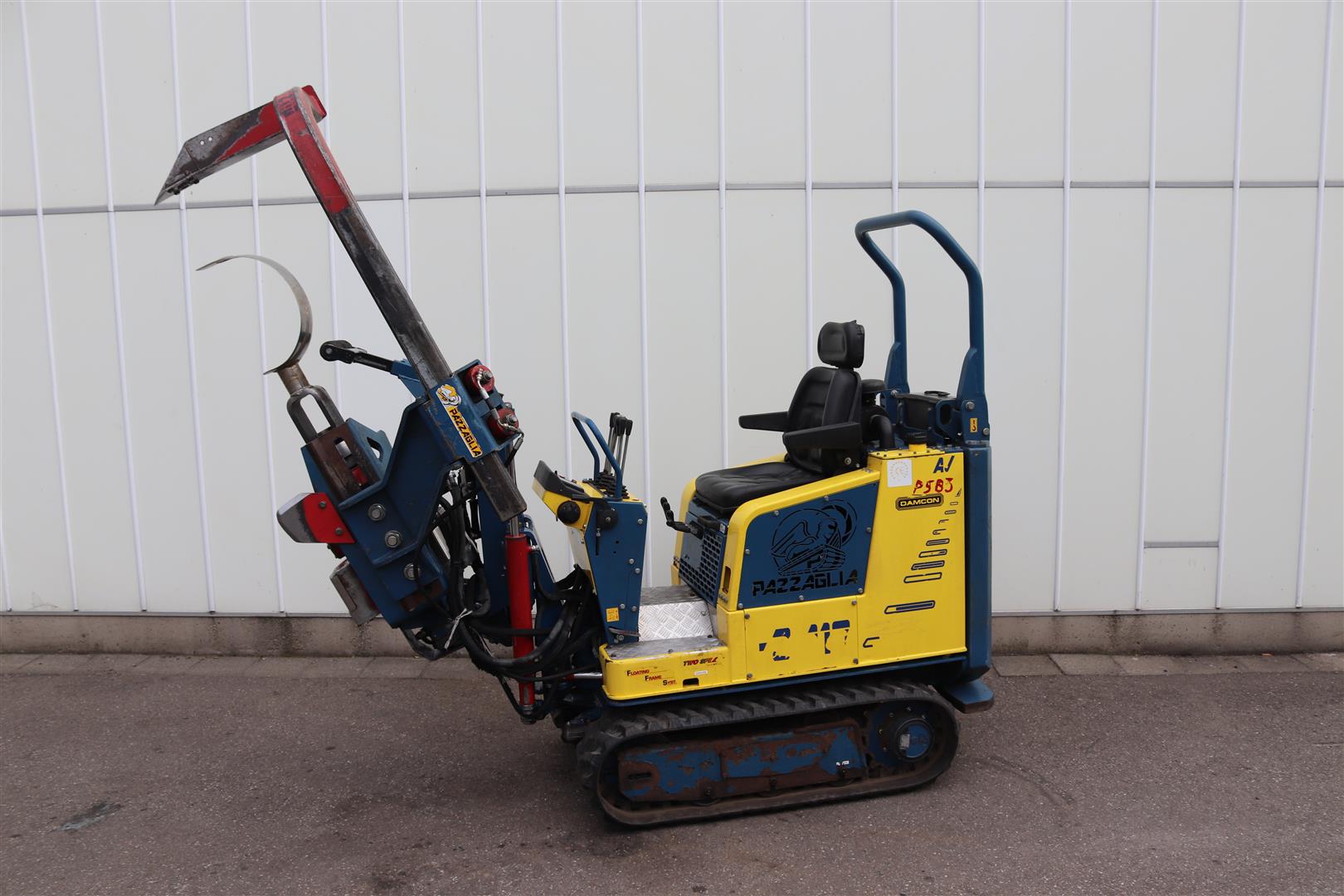 �������� ��������� ���� Pazzaglia FZ-110 AV