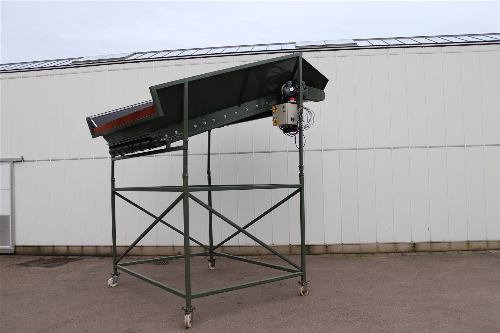 Бункер Compas 325 x 150 см
