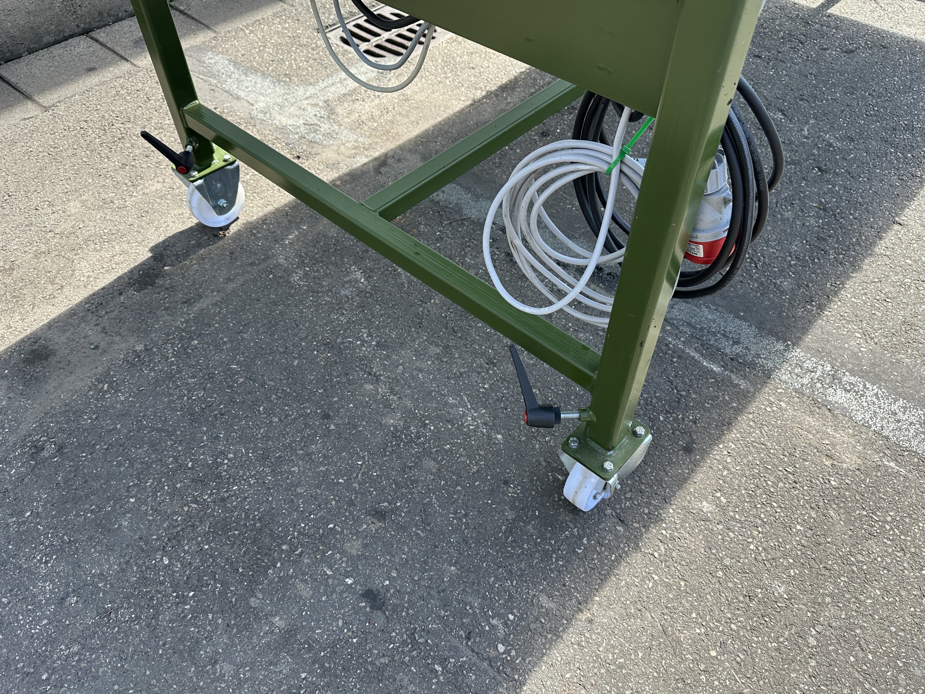 ATH Инспекционный конвейер 305 x 95 см