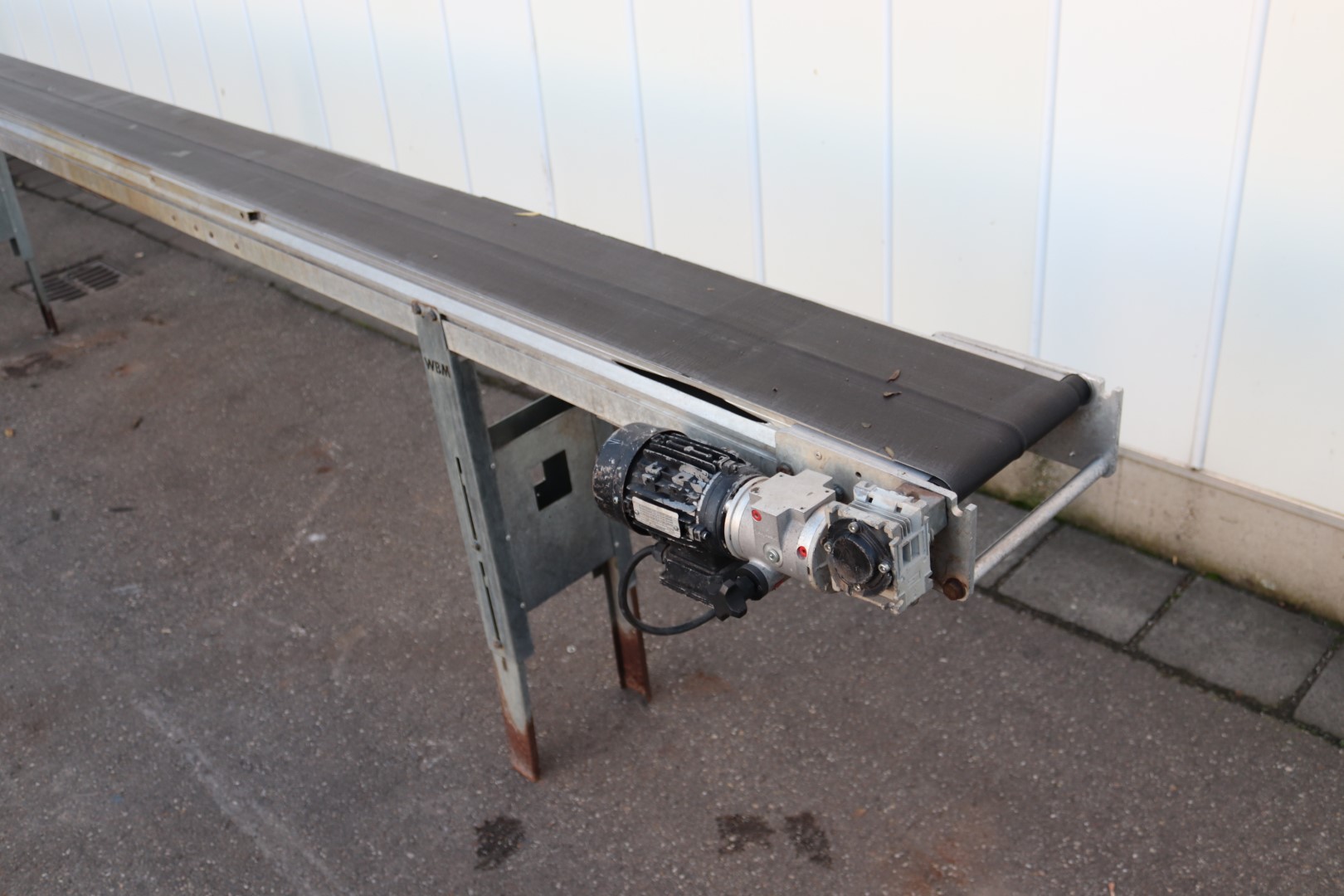 �������� Willburg 750 x 24 ��