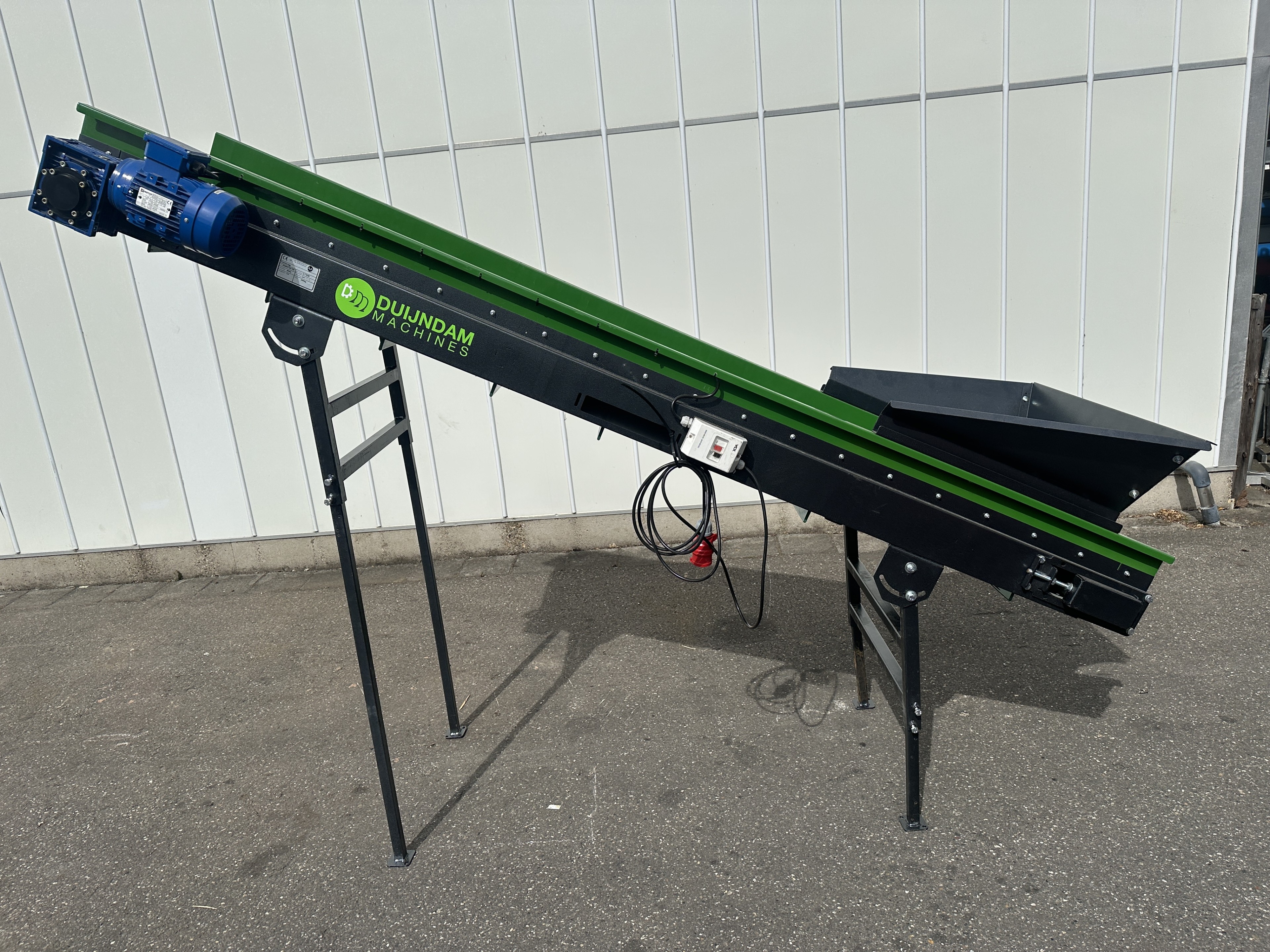MFP Элеваторный конвейер 280 x 66 см (новый)