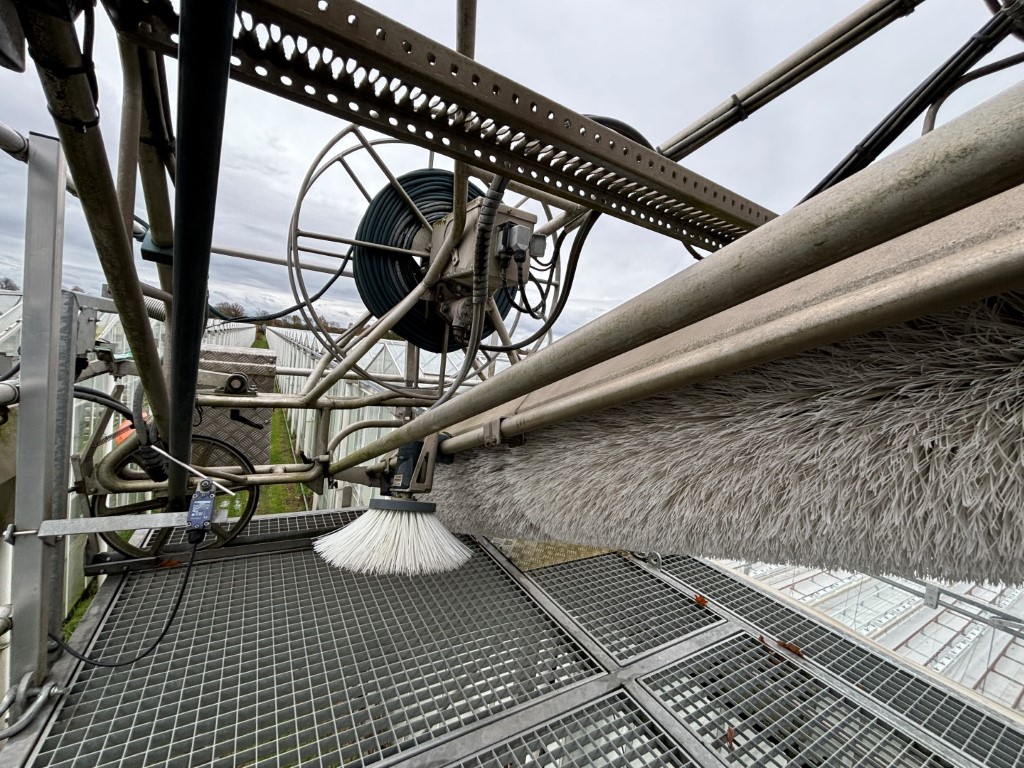 Besseling Roofmaster 400 Машинa для мойки крыш теплиц