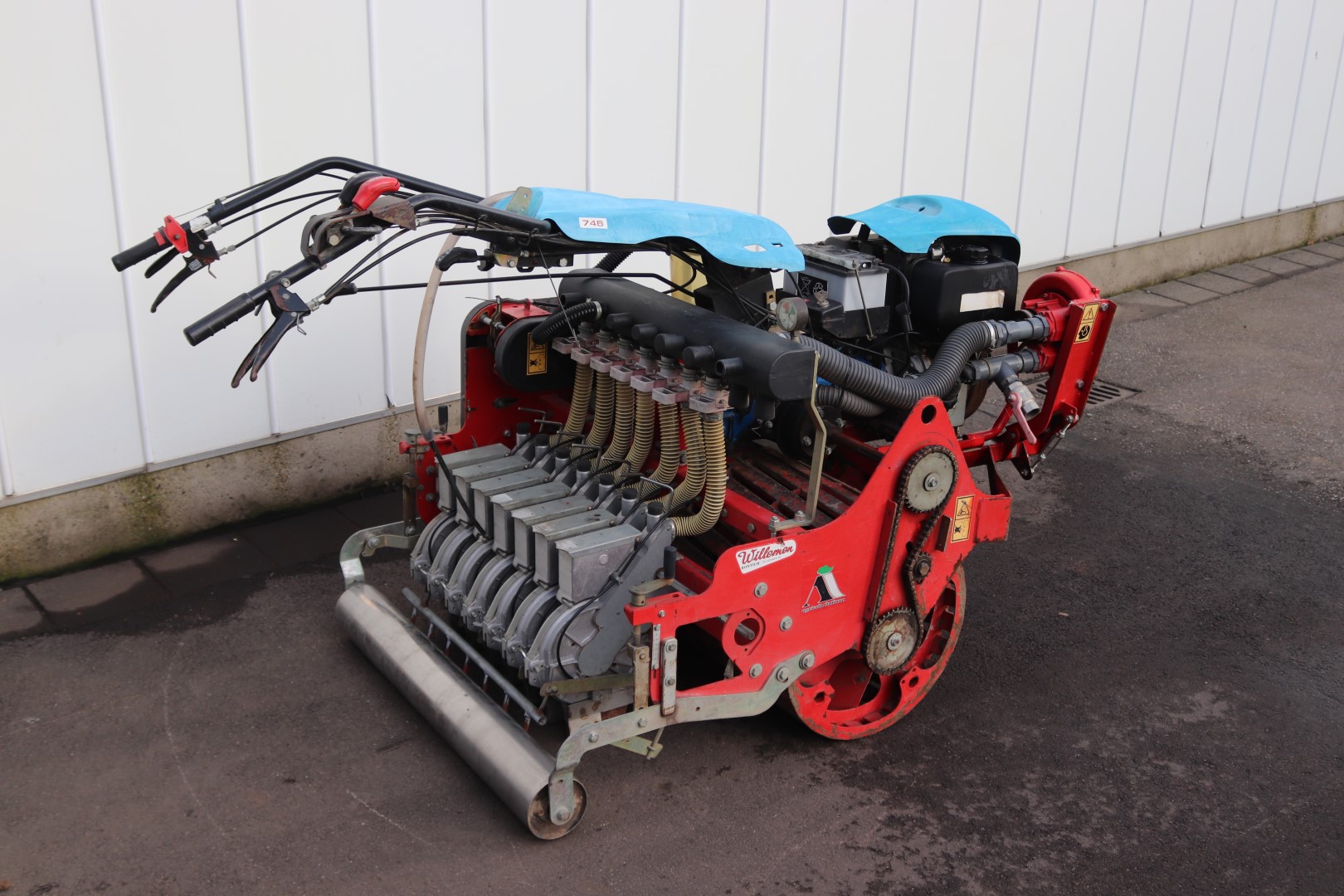 Сеялка точного высева пневматическая Agricola модель M-815-SN